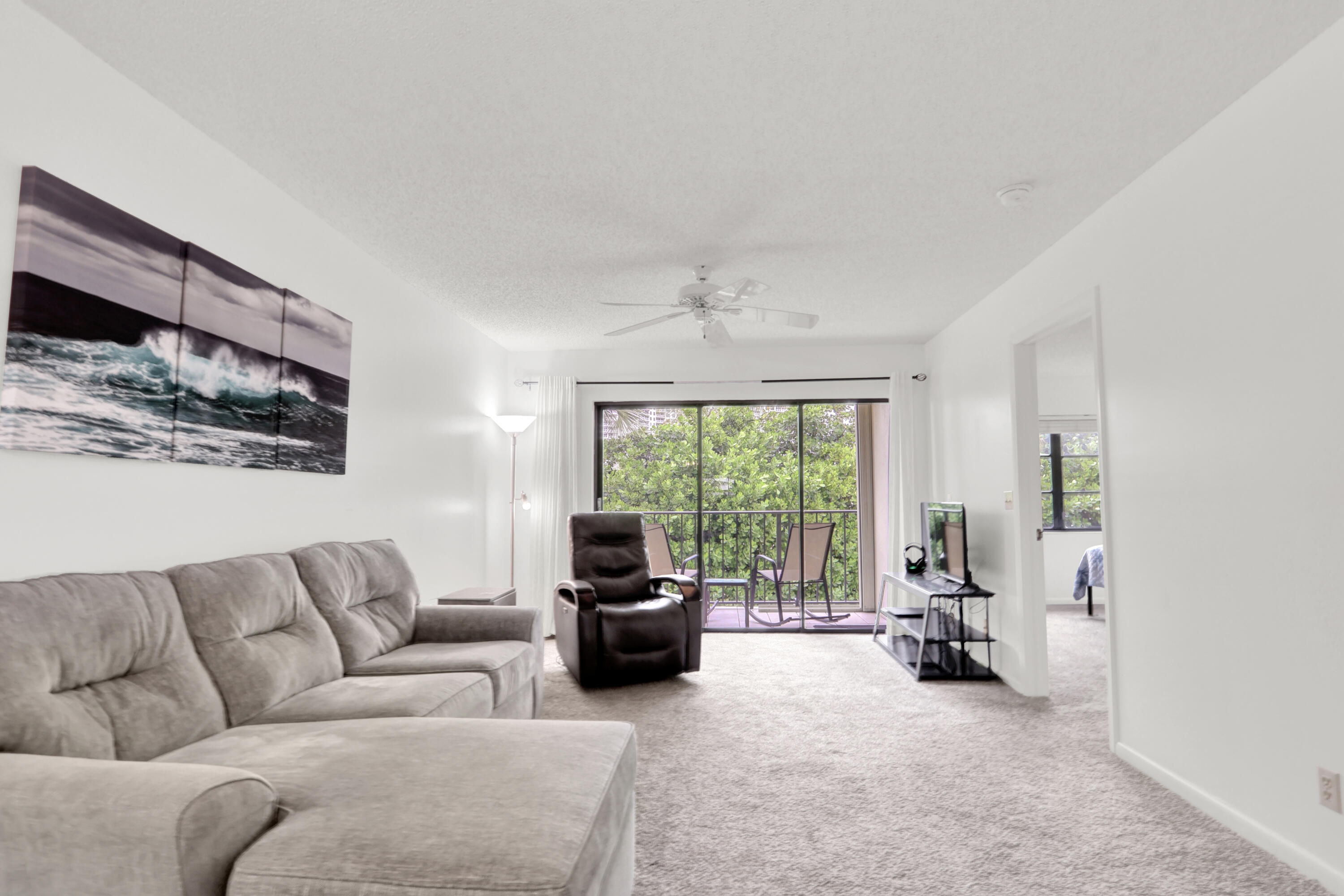 115 Bamboo #205, Palm Beach Shores FL 33404