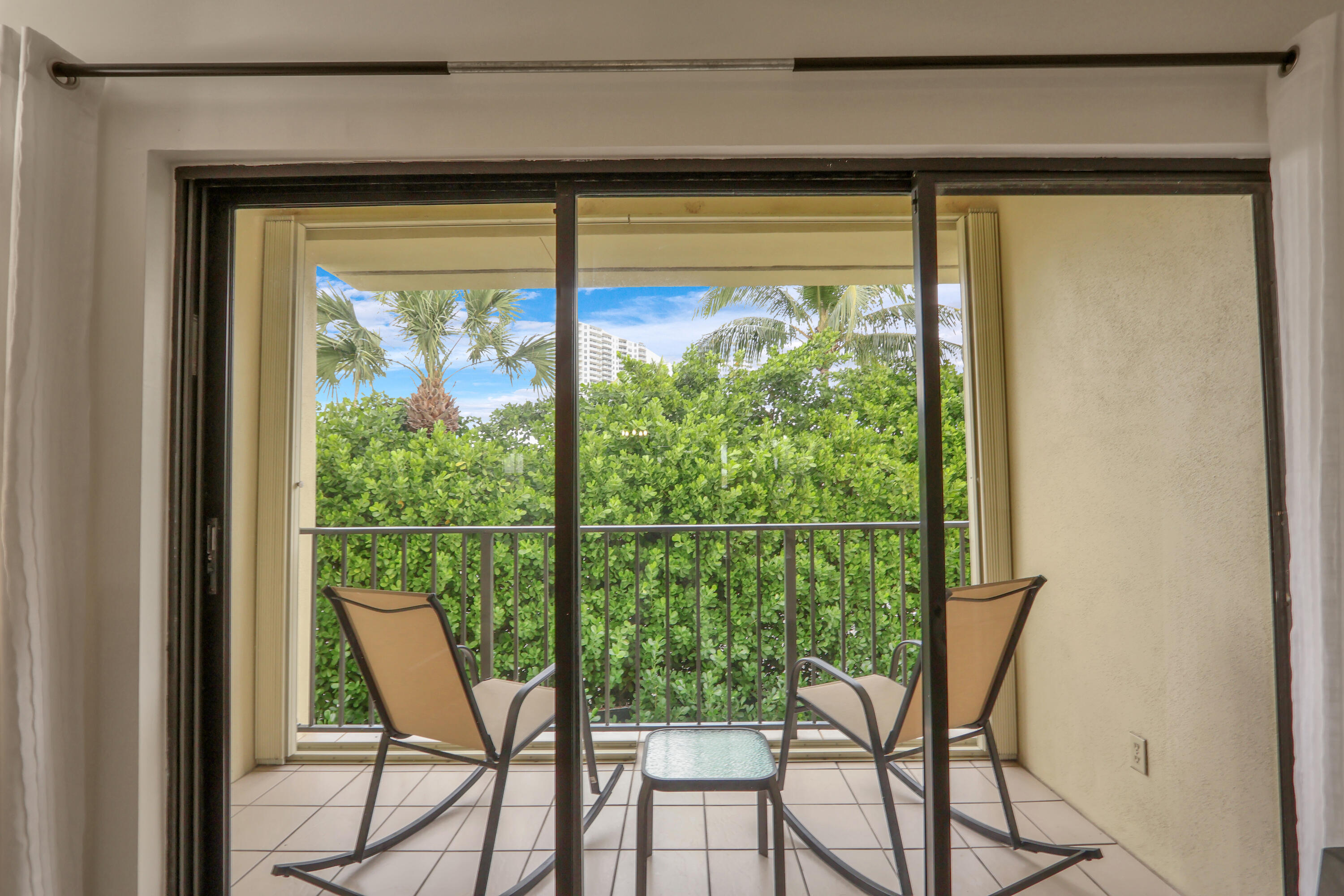 115 Bamboo #205, Palm Beach Shores FL 33404