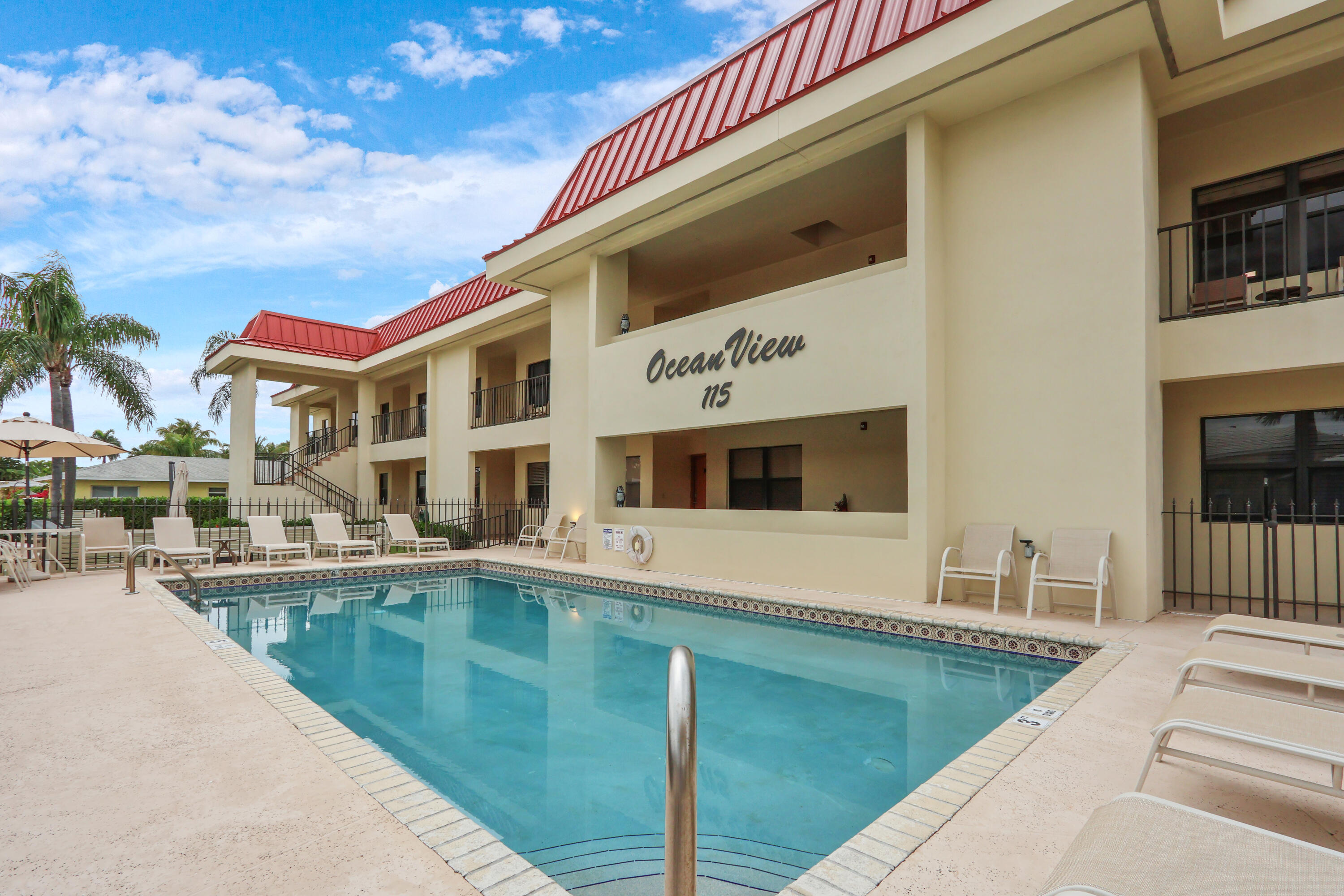 115 Bamboo #205, Palm Beach Shores FL 33404