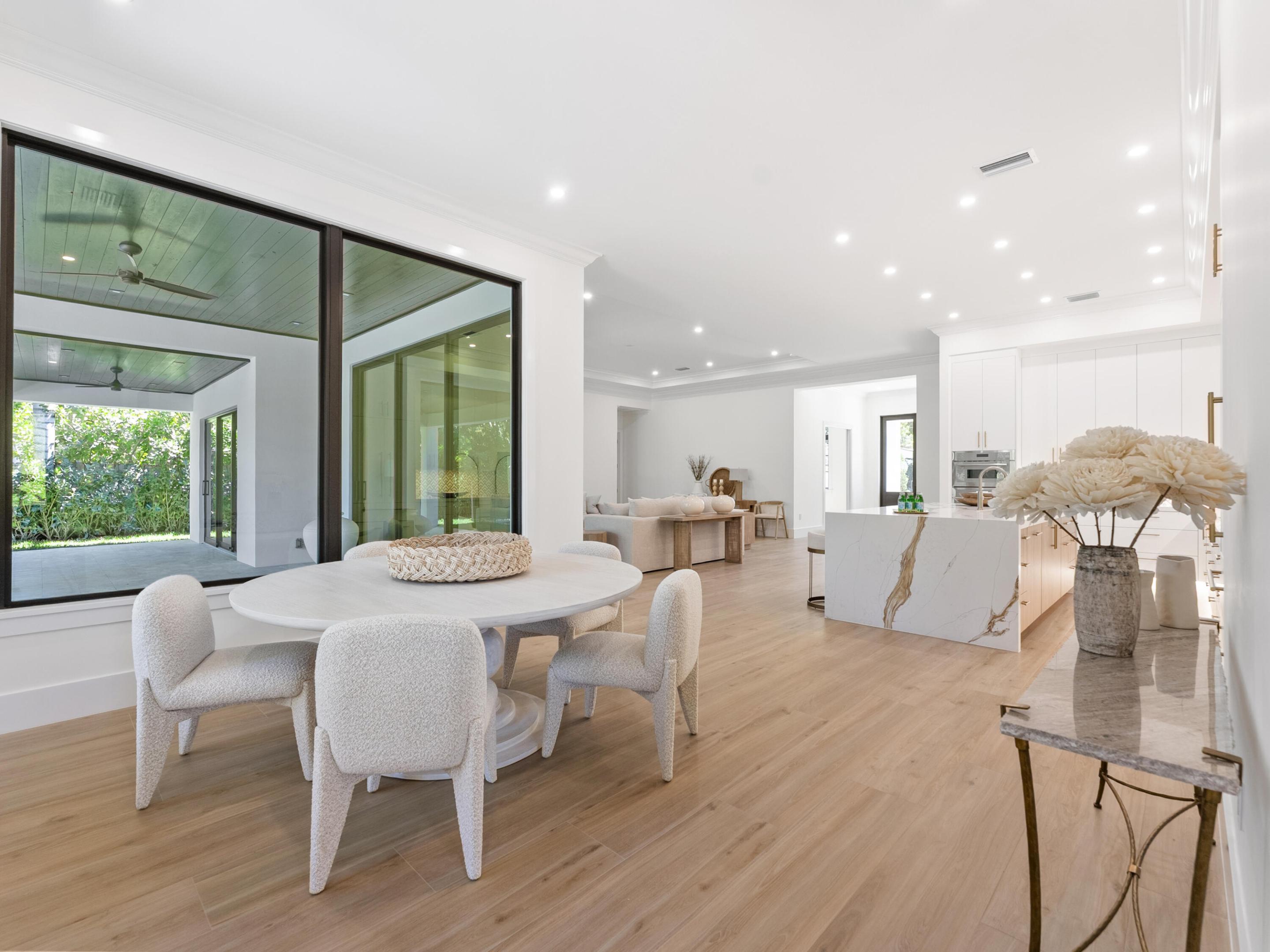 715 Mission Hill, Boynton Beach FL 33435