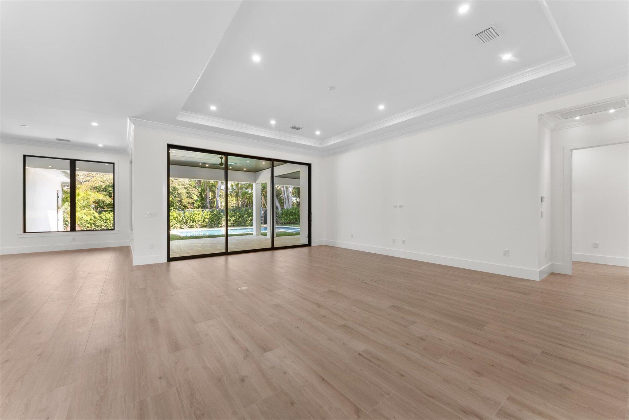 715 Mission Hill, Boynton Beach FL 33435