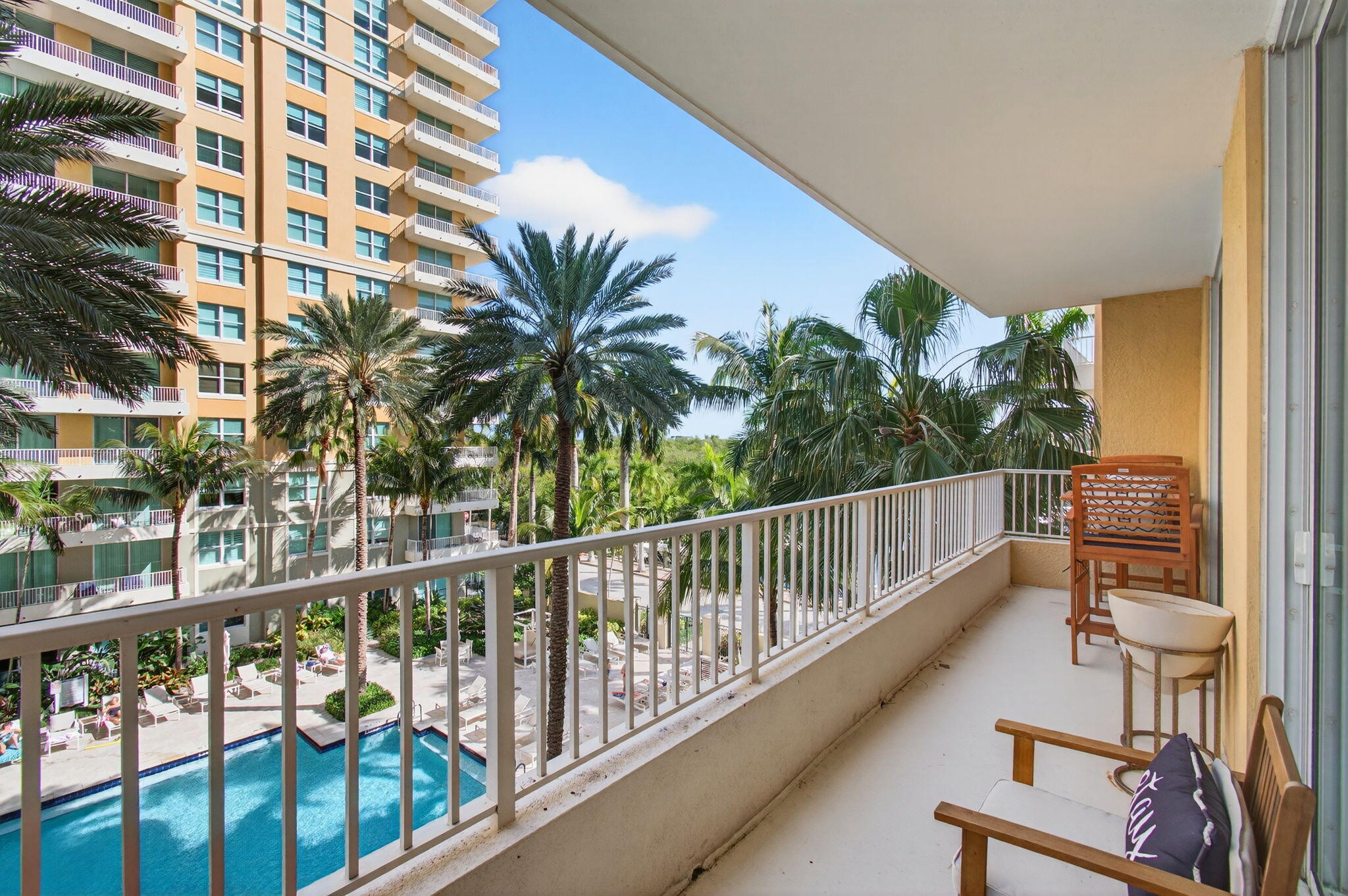 625 Casa Loma #403, Boynton Beach FL 33435