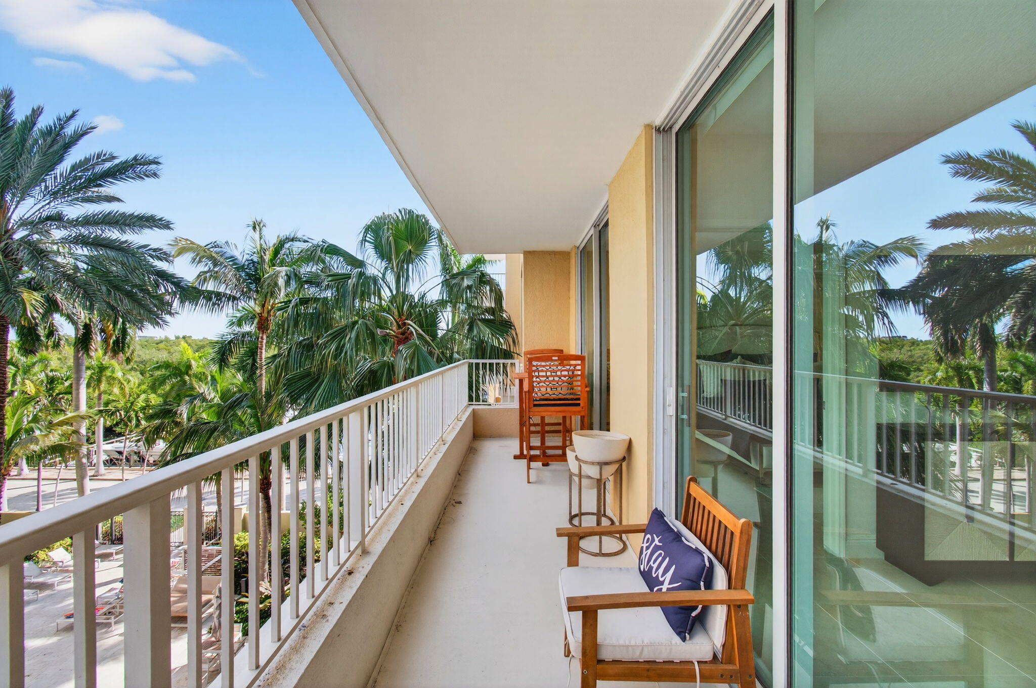 625 Casa Loma #403, Boynton Beach FL 33435