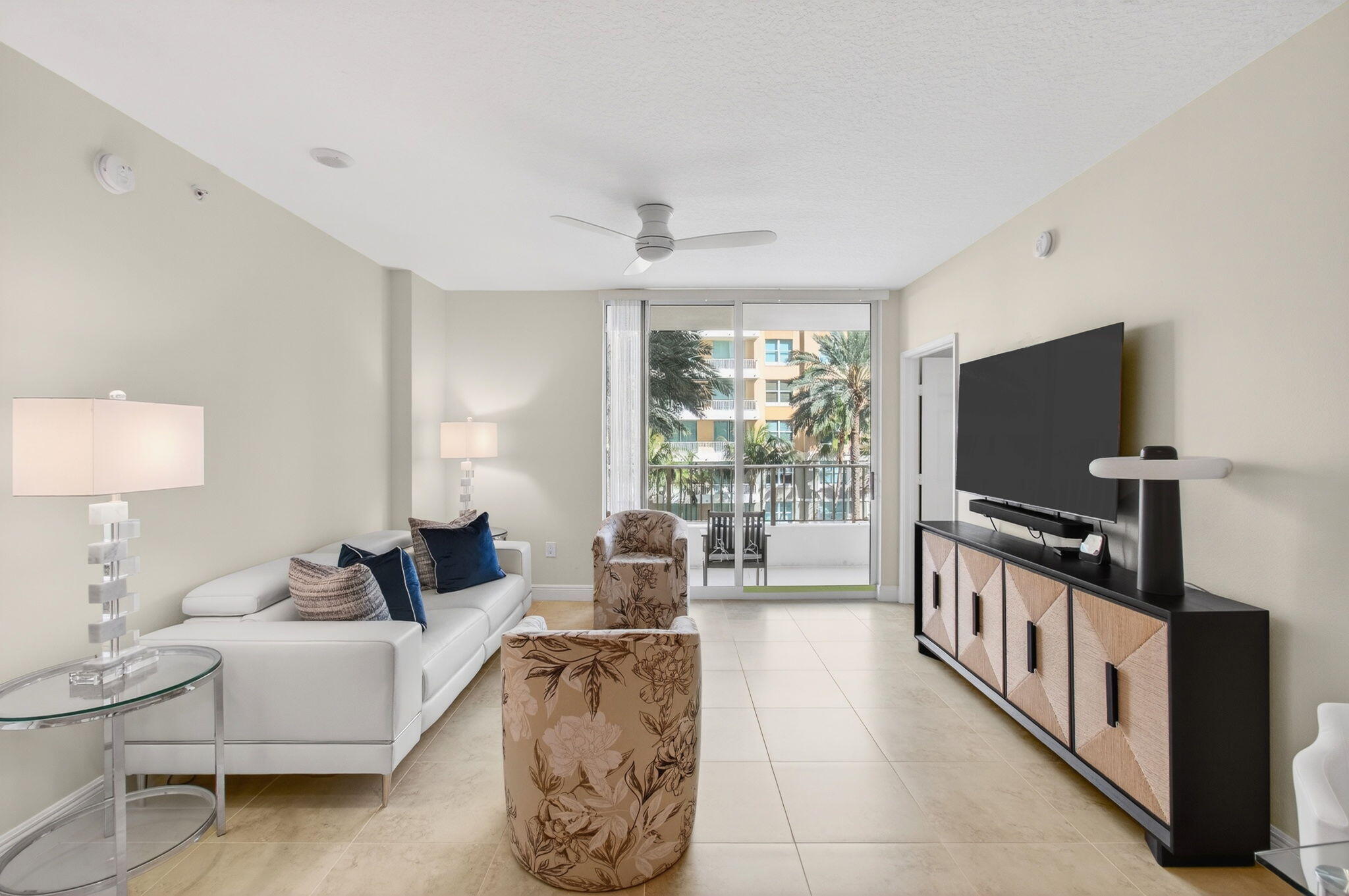 625 Casa Loma #403, Boynton Beach FL 33435