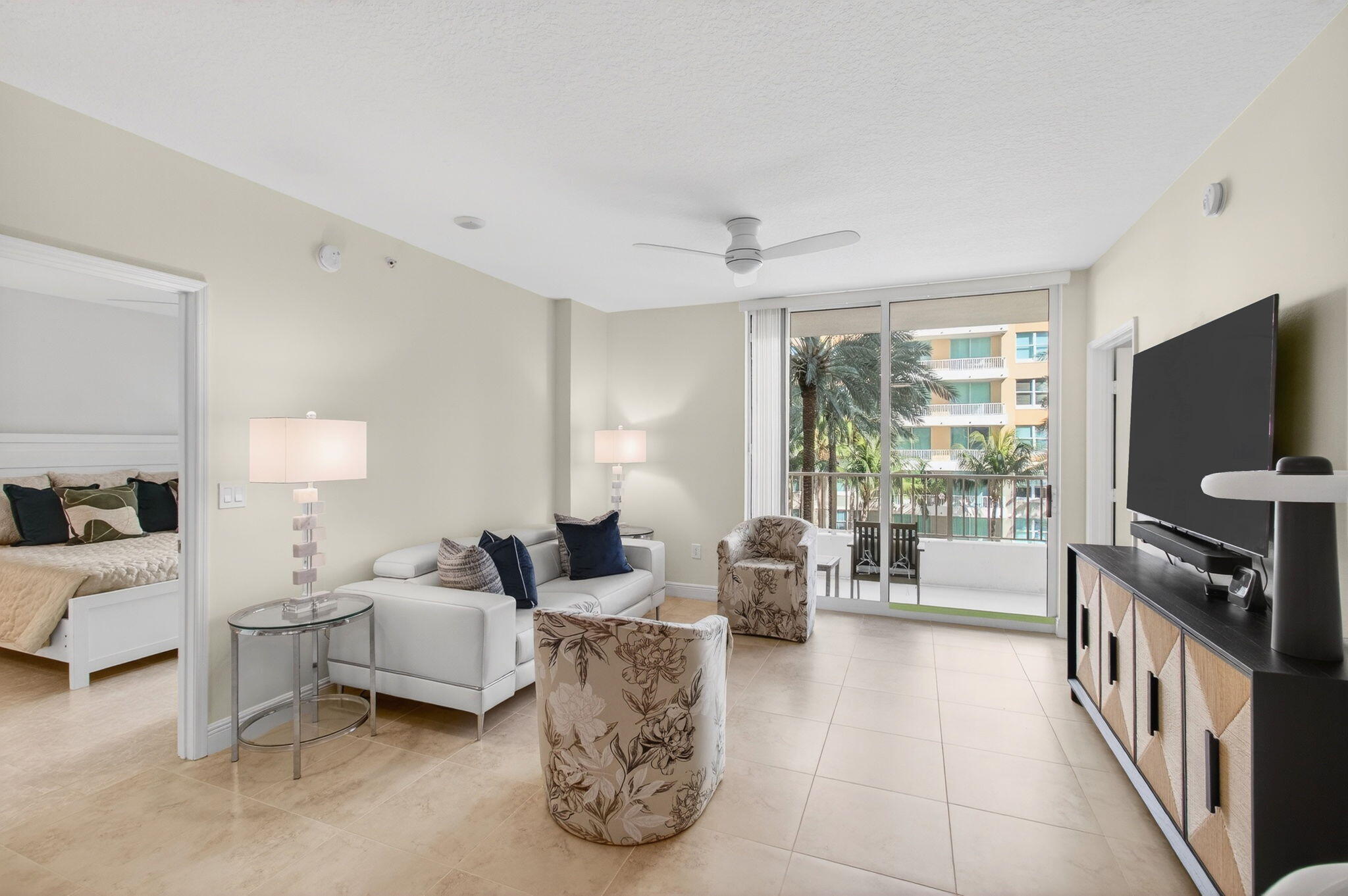 625 Casa Loma #403, Boynton Beach FL 33435