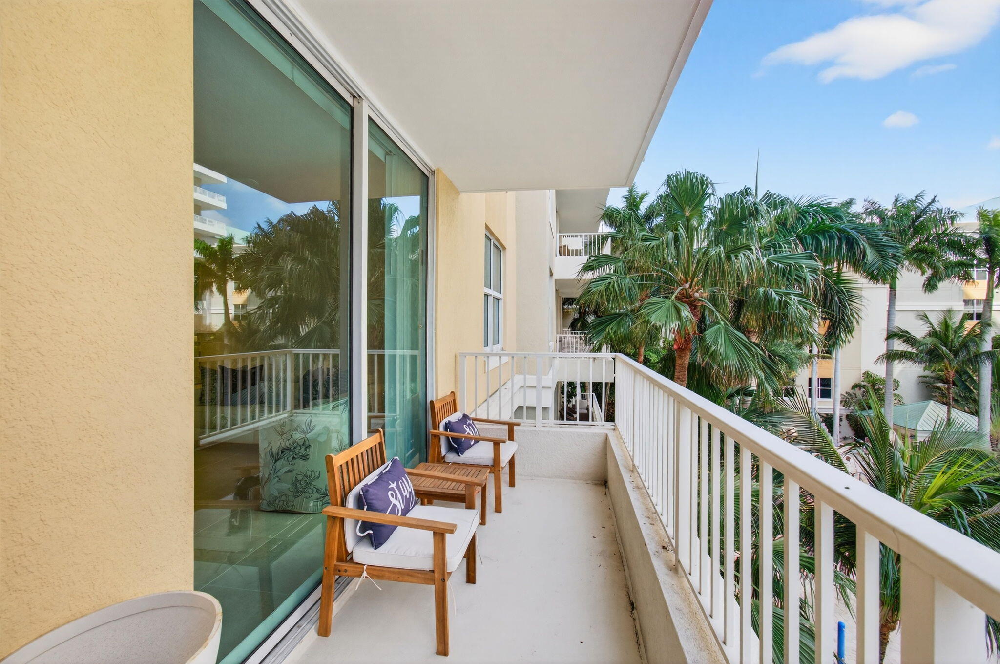 625 Casa Loma #403, Boynton Beach FL 33435