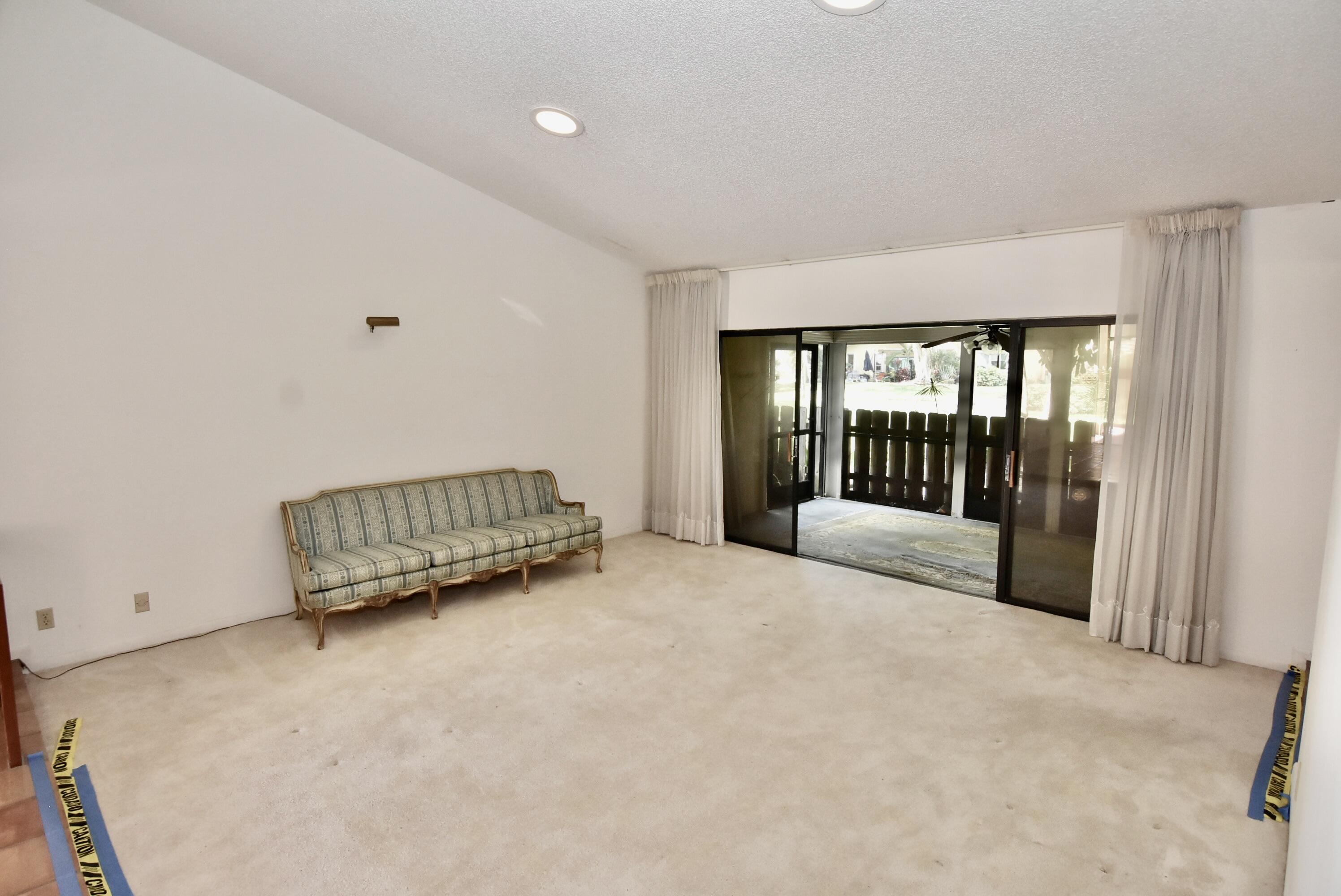 18101 Grove, Boca Raton FL 33498