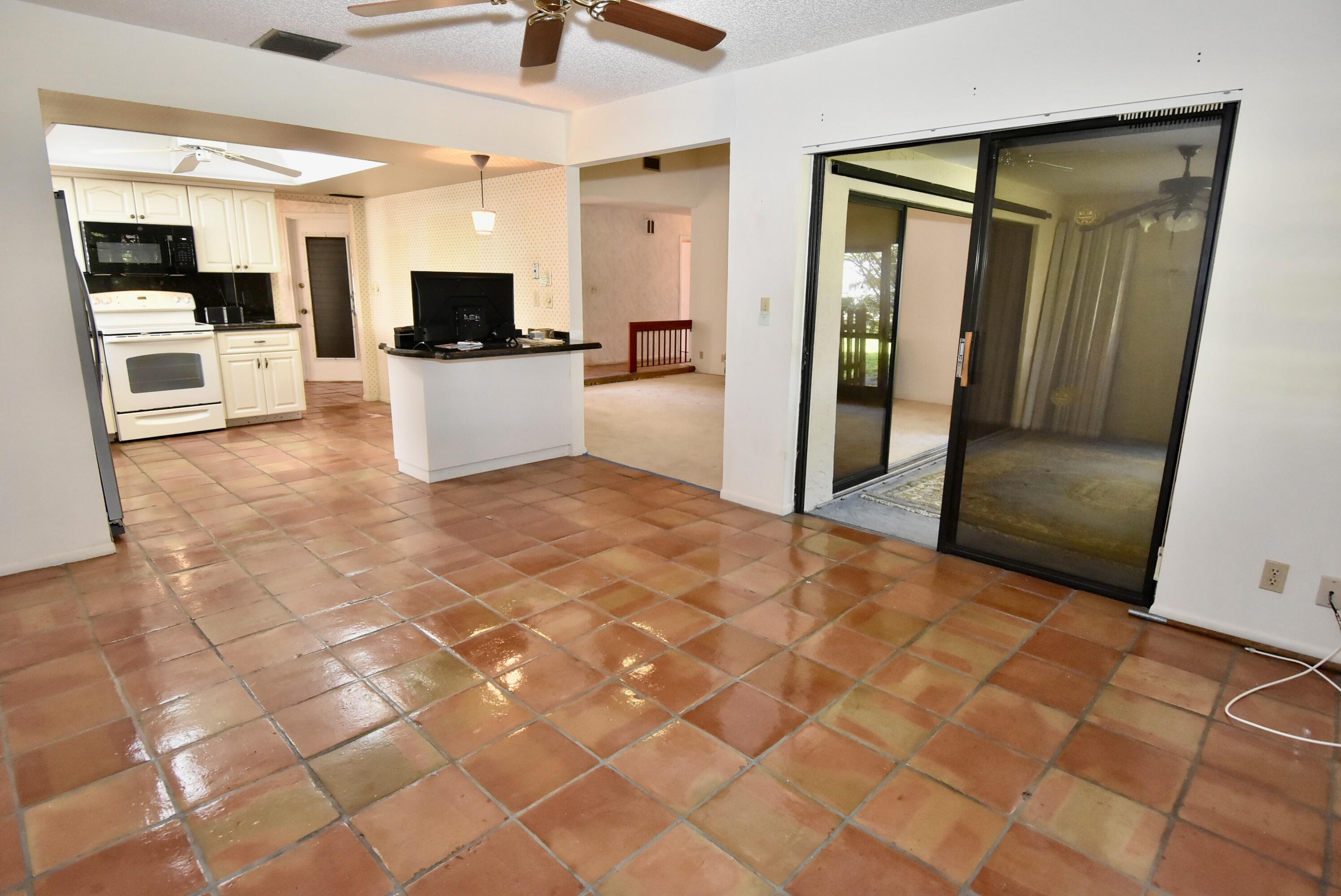 18101 Grove, Boca Raton FL 33498