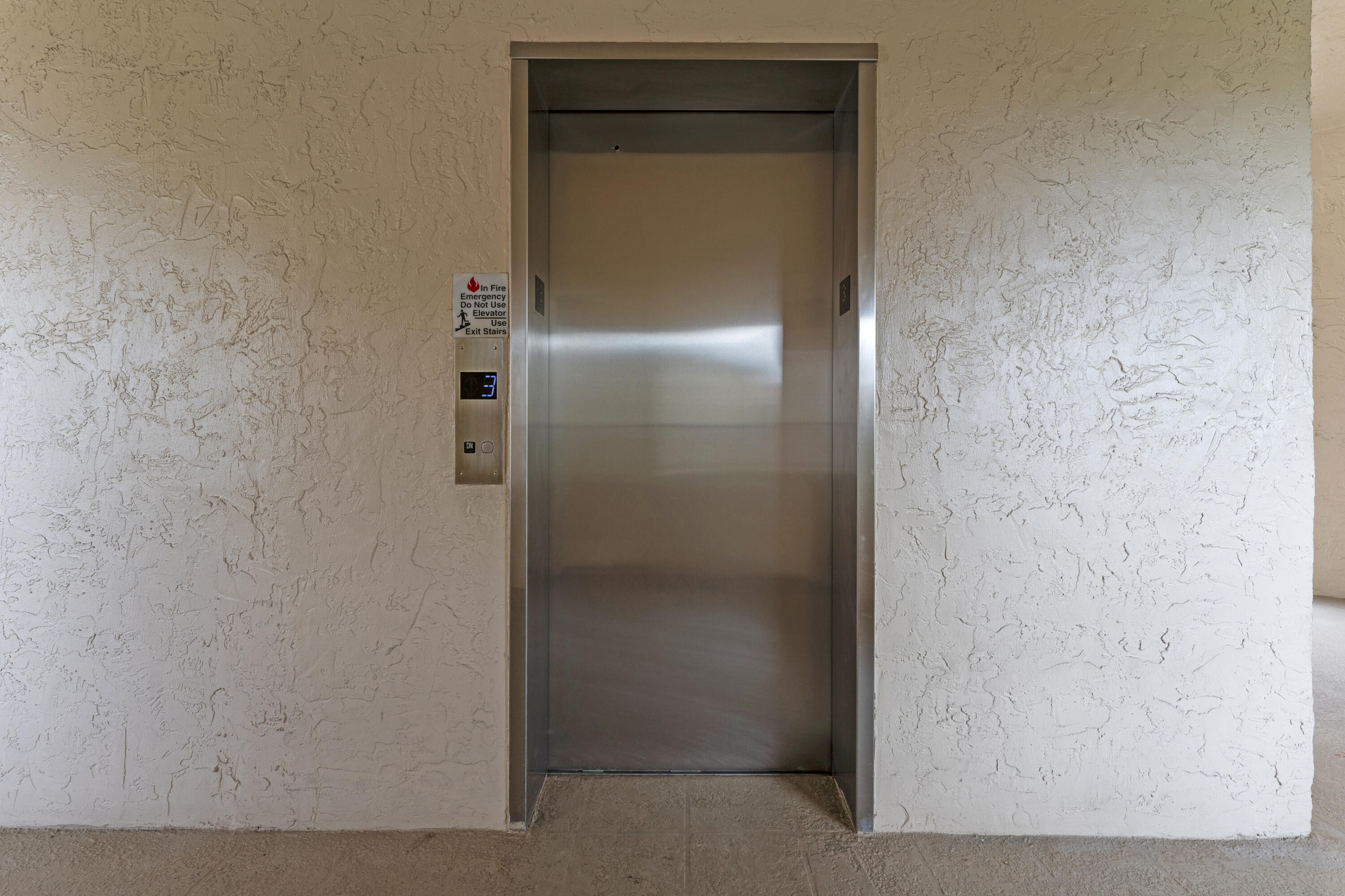 7460 La Paz #309, Boca Raton FL 33433