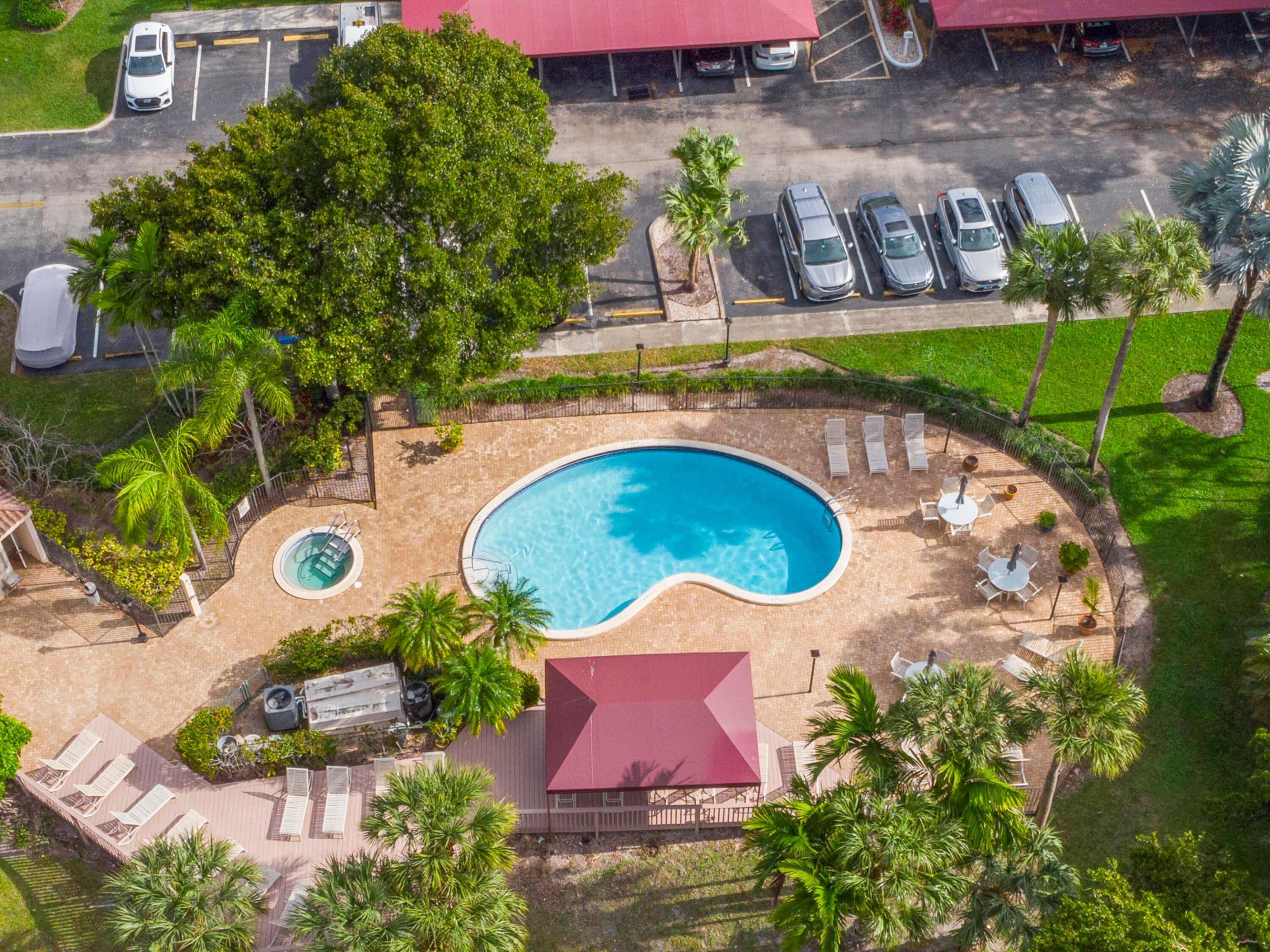 7460 La Paz #309, Boca Raton FL 33433