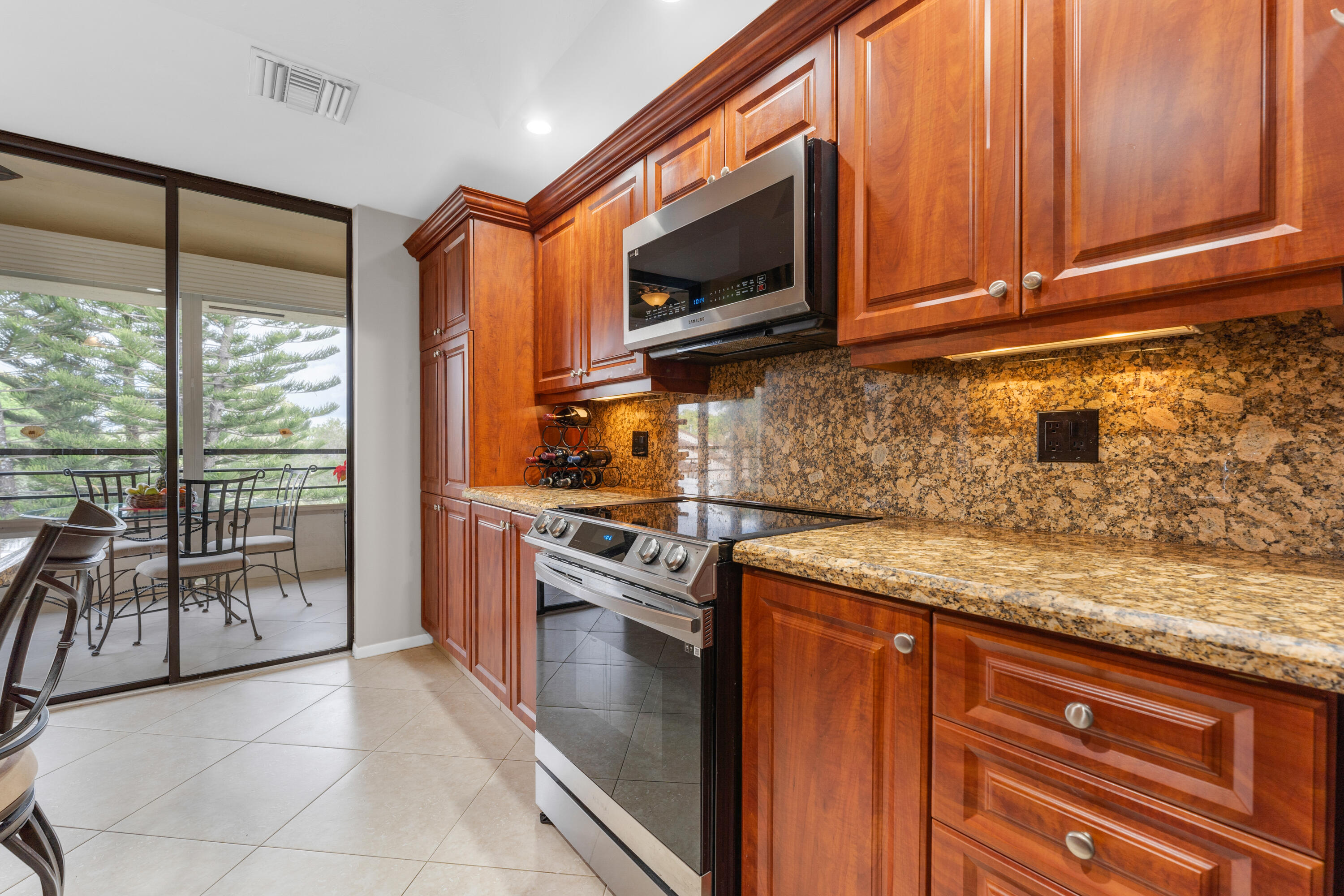 7460 La Paz #309, Boca Raton FL 33433