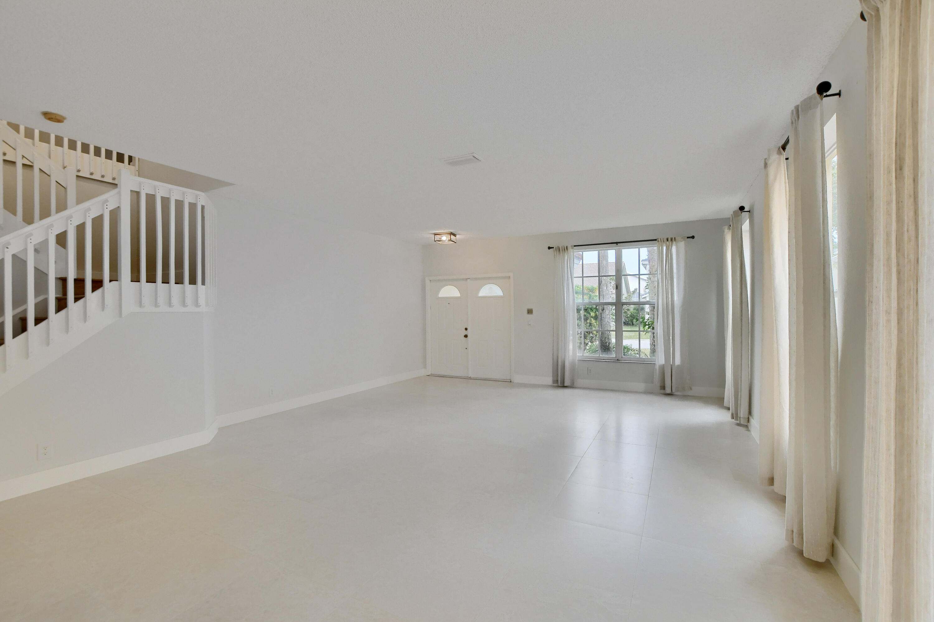18165 Blue Lake, Boca Raton FL 33498