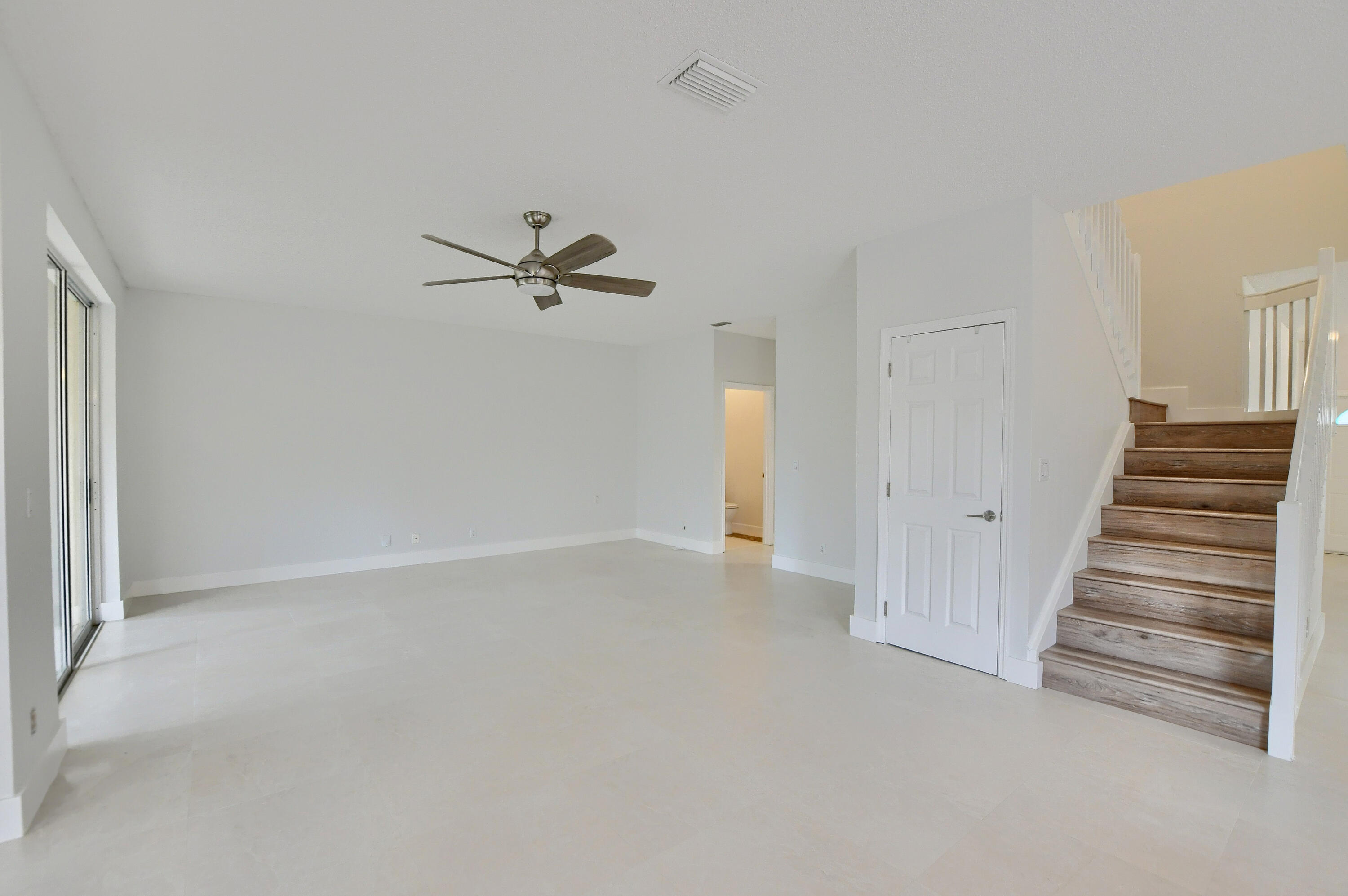 18165 Blue Lake, Boca Raton FL 33498