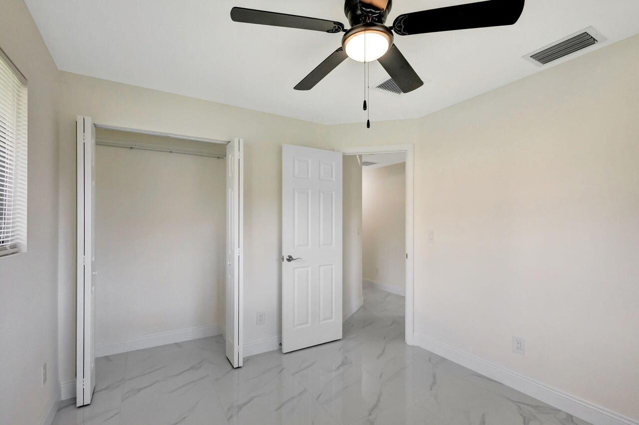 2016 Avenue, Riviera Beach FL 33404