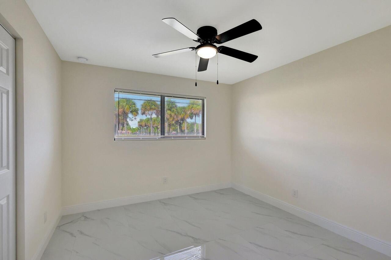 2016 Avenue, Riviera Beach FL 33404