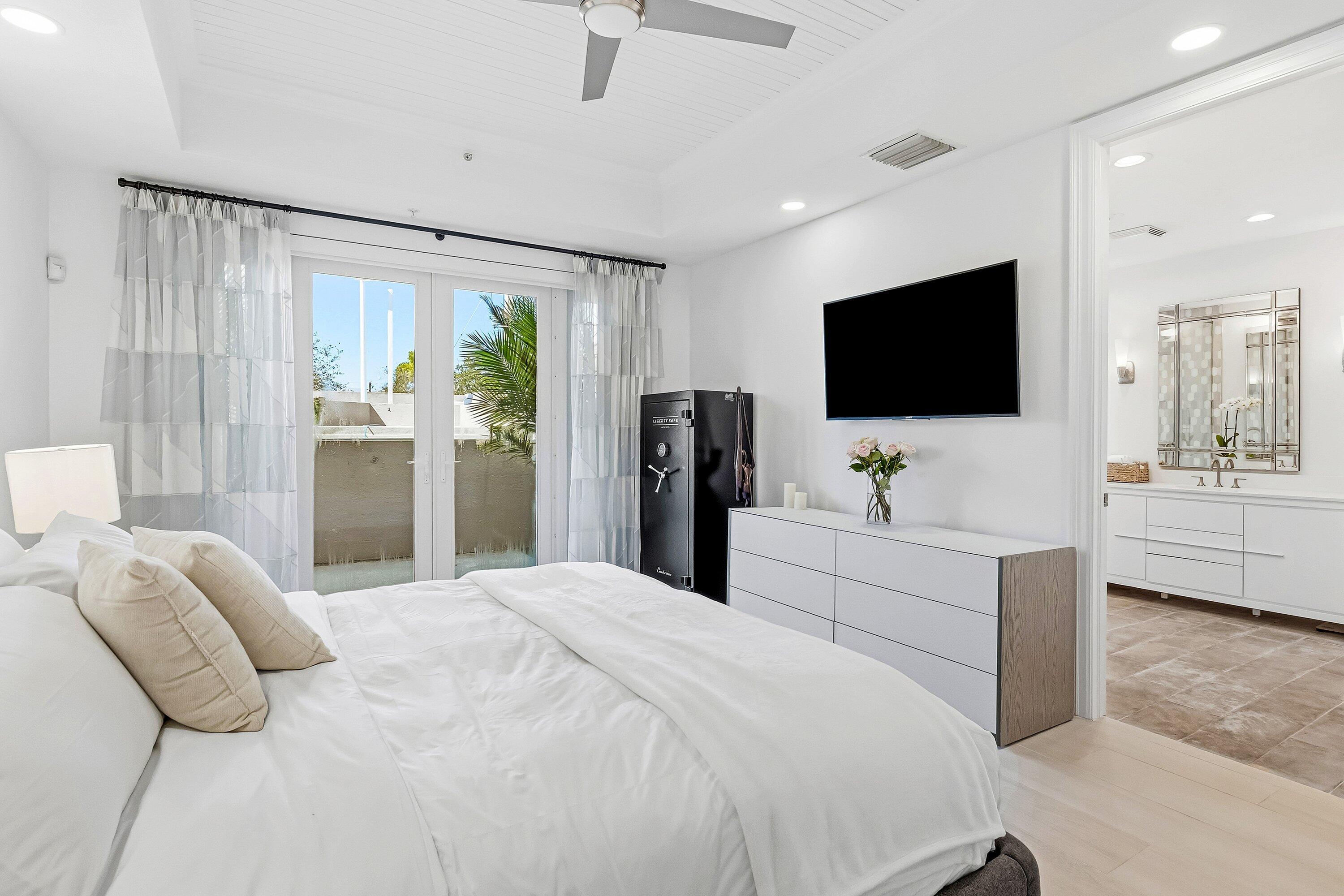 122 SE 6th #3, Delray Beach FL 33483