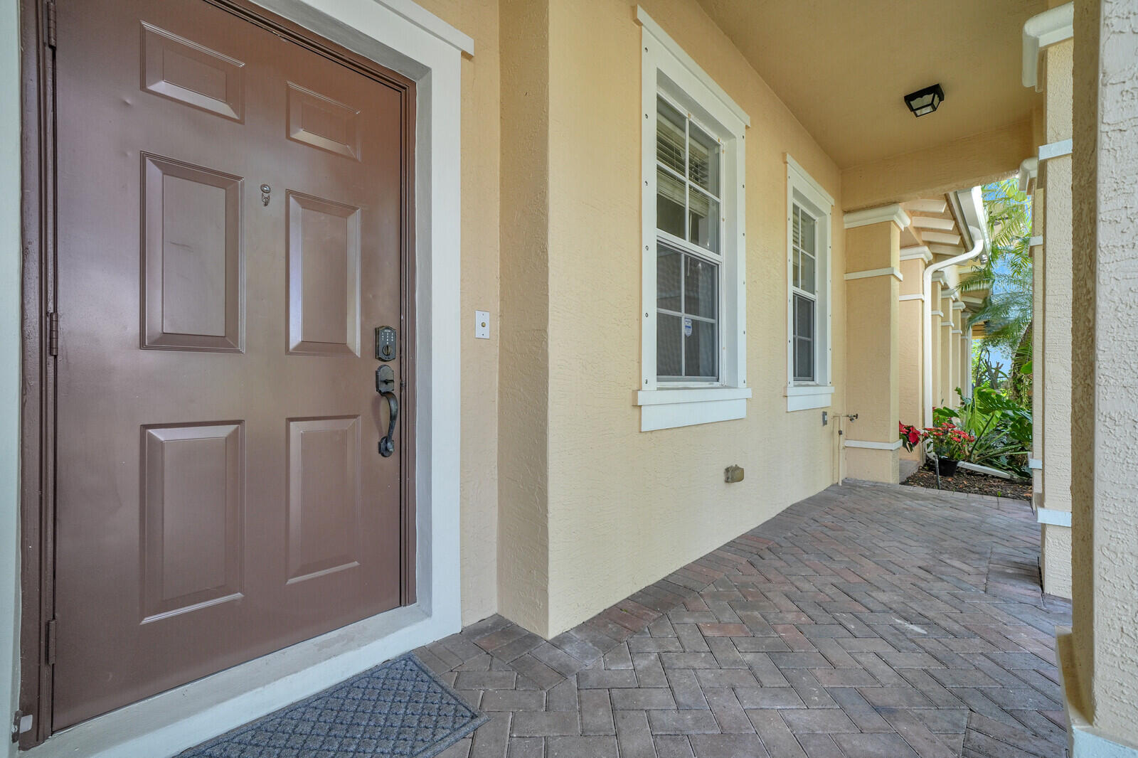 285 E Bay Cedar, Jupiter FL 33458