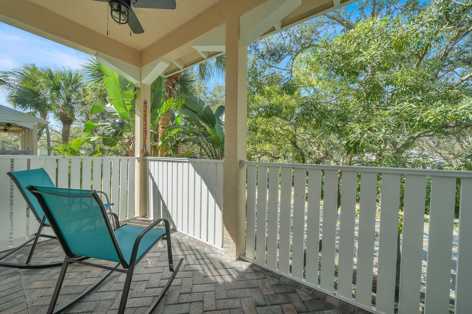 285 E Bay Cedar, Jupiter FL 33458