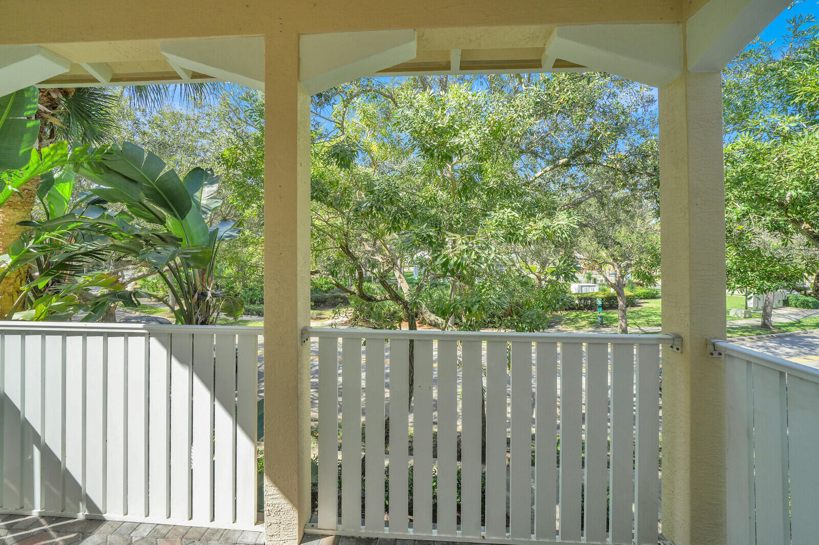 285 E Bay Cedar, Jupiter FL 33458