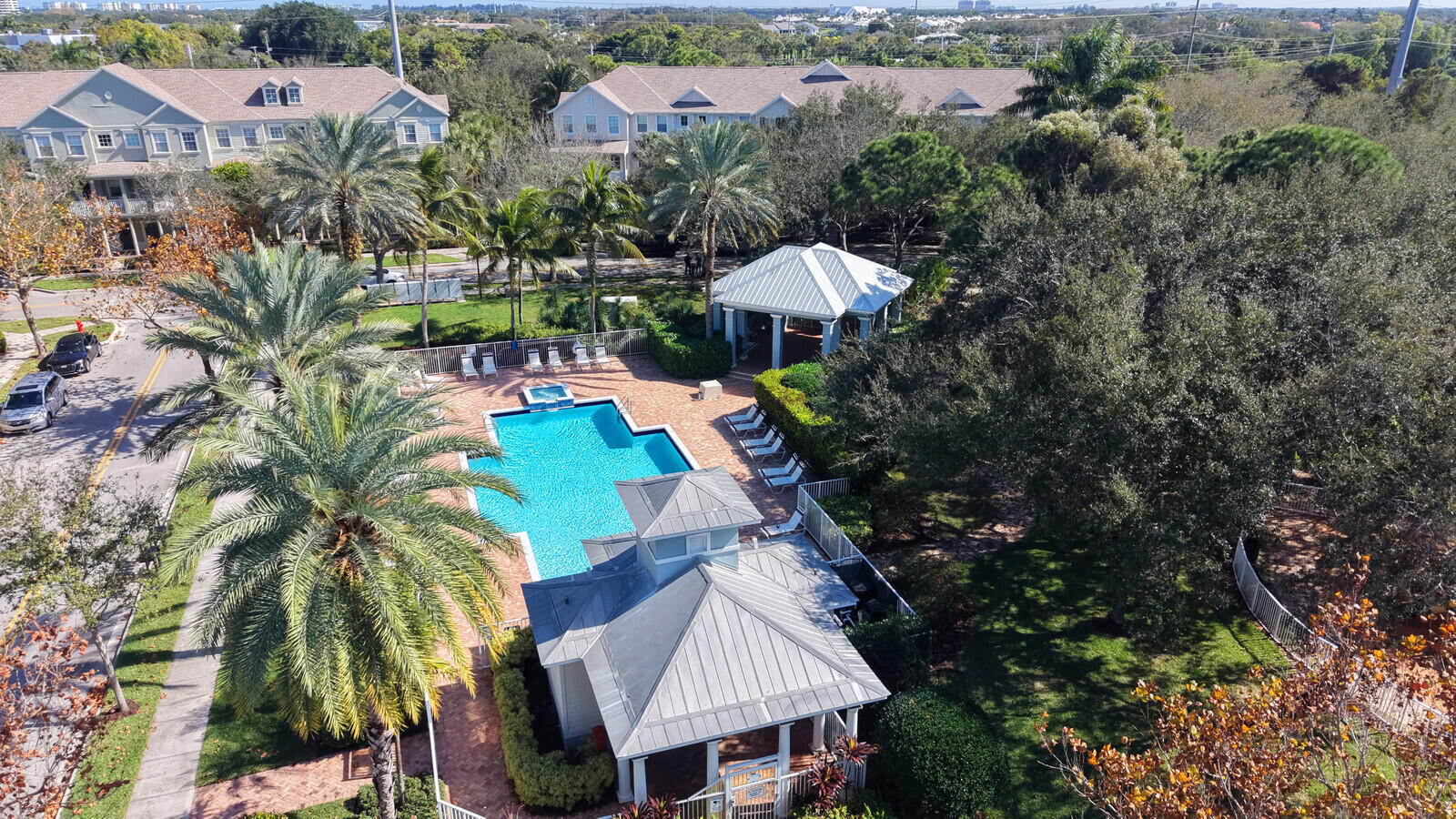 285 E Bay Cedar, Jupiter FL 33458