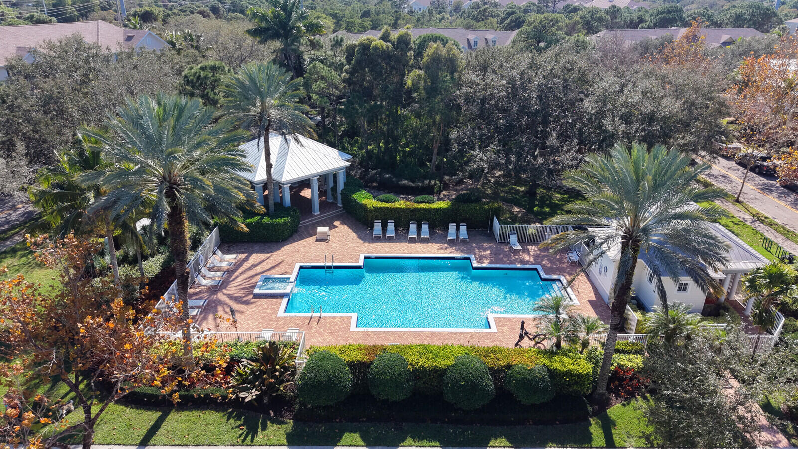 285 E Bay Cedar, Jupiter FL 33458