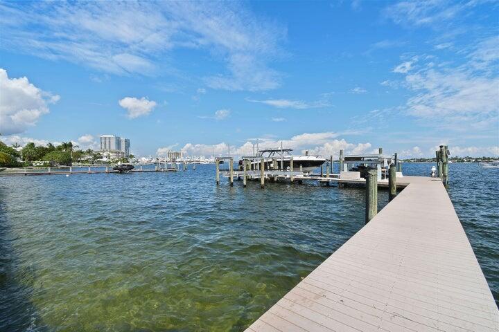 3410 N Flagler, West Palm Beach FL 33407