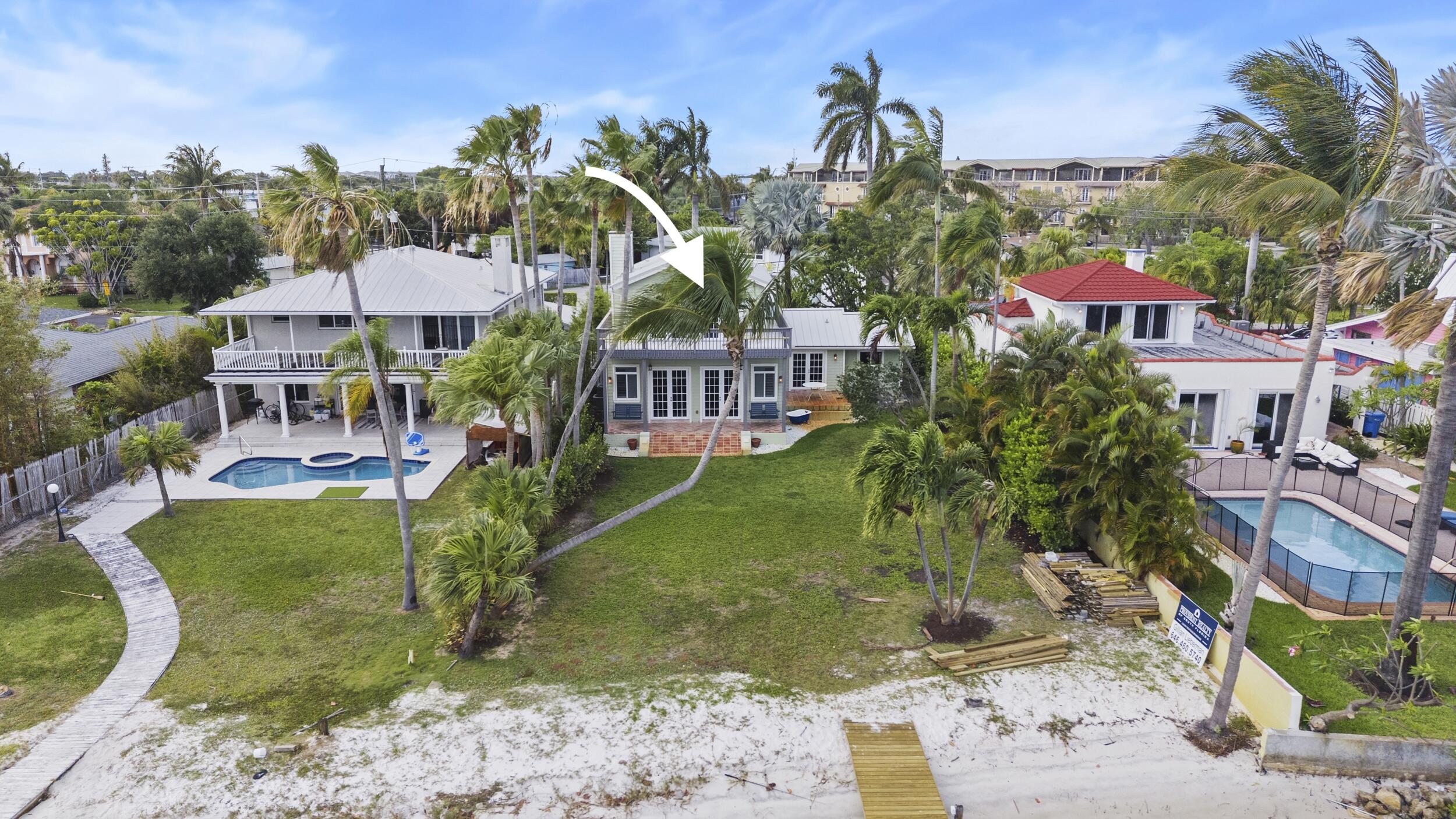 122 S Lake, Lantana FL 33462