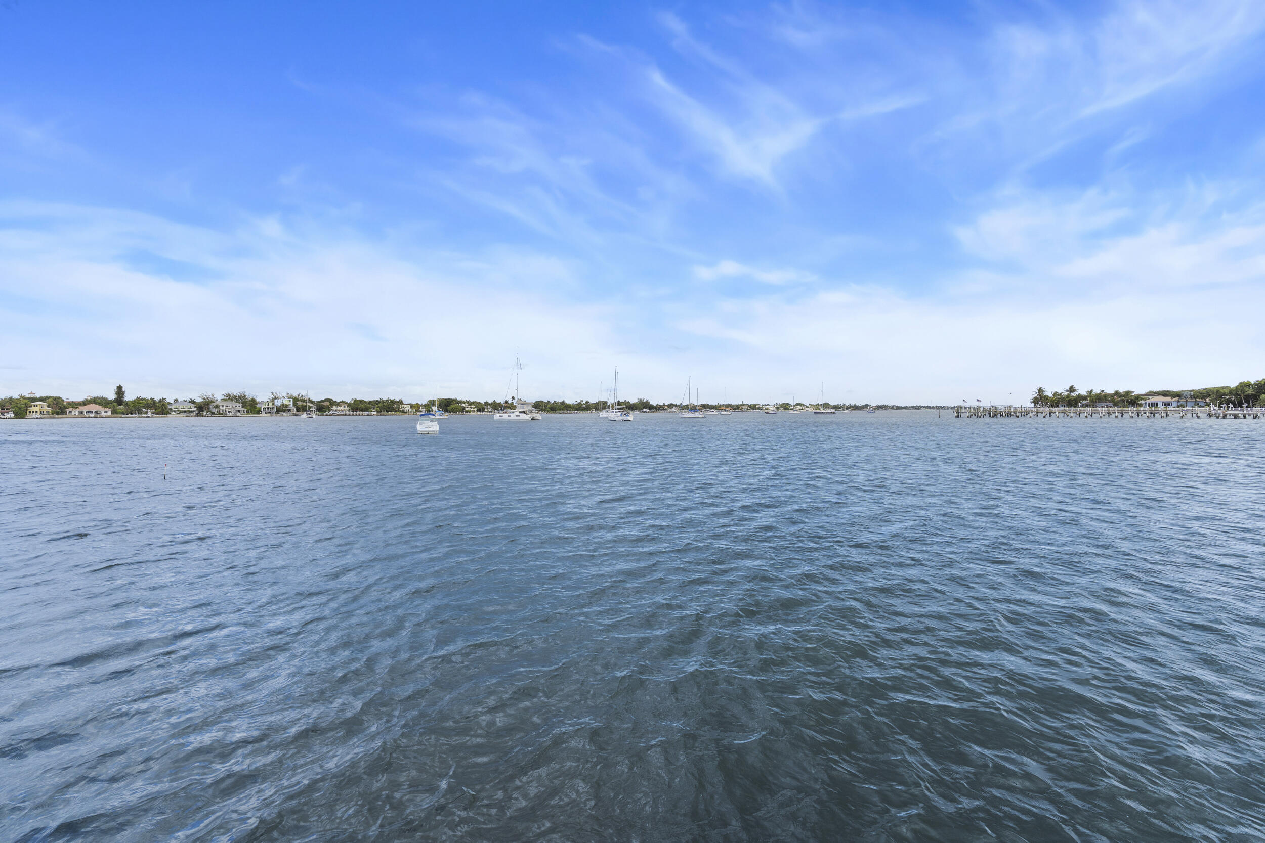 122 S Lake, Lantana FL 33462