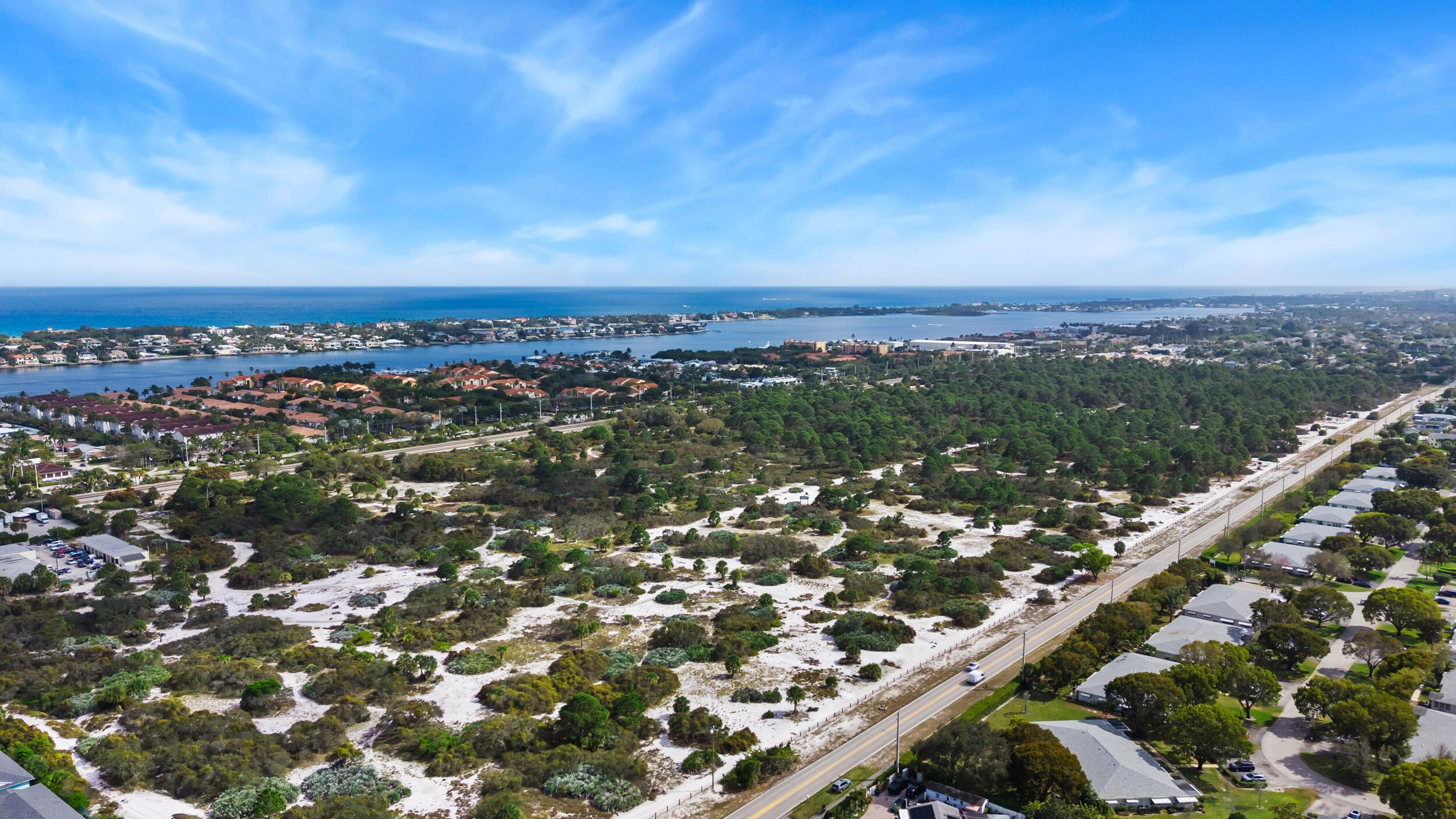 122 S Lake, Lantana FL 33462