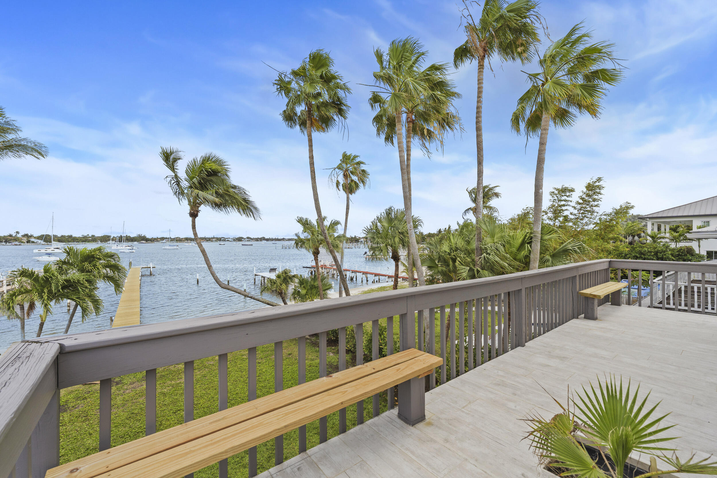 122 S Lake, Lantana FL 33462