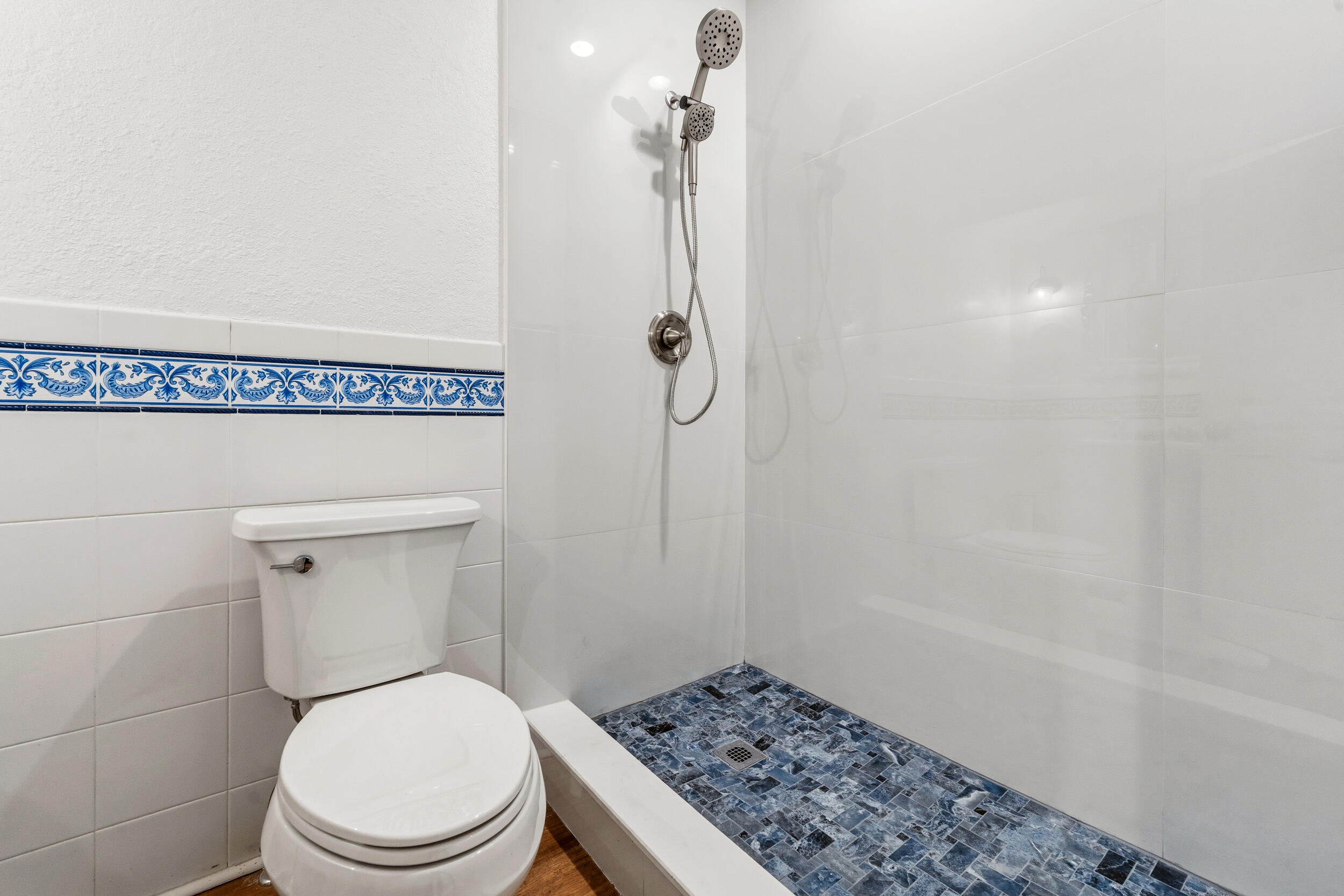 122 S Lake, Lantana FL 33462
