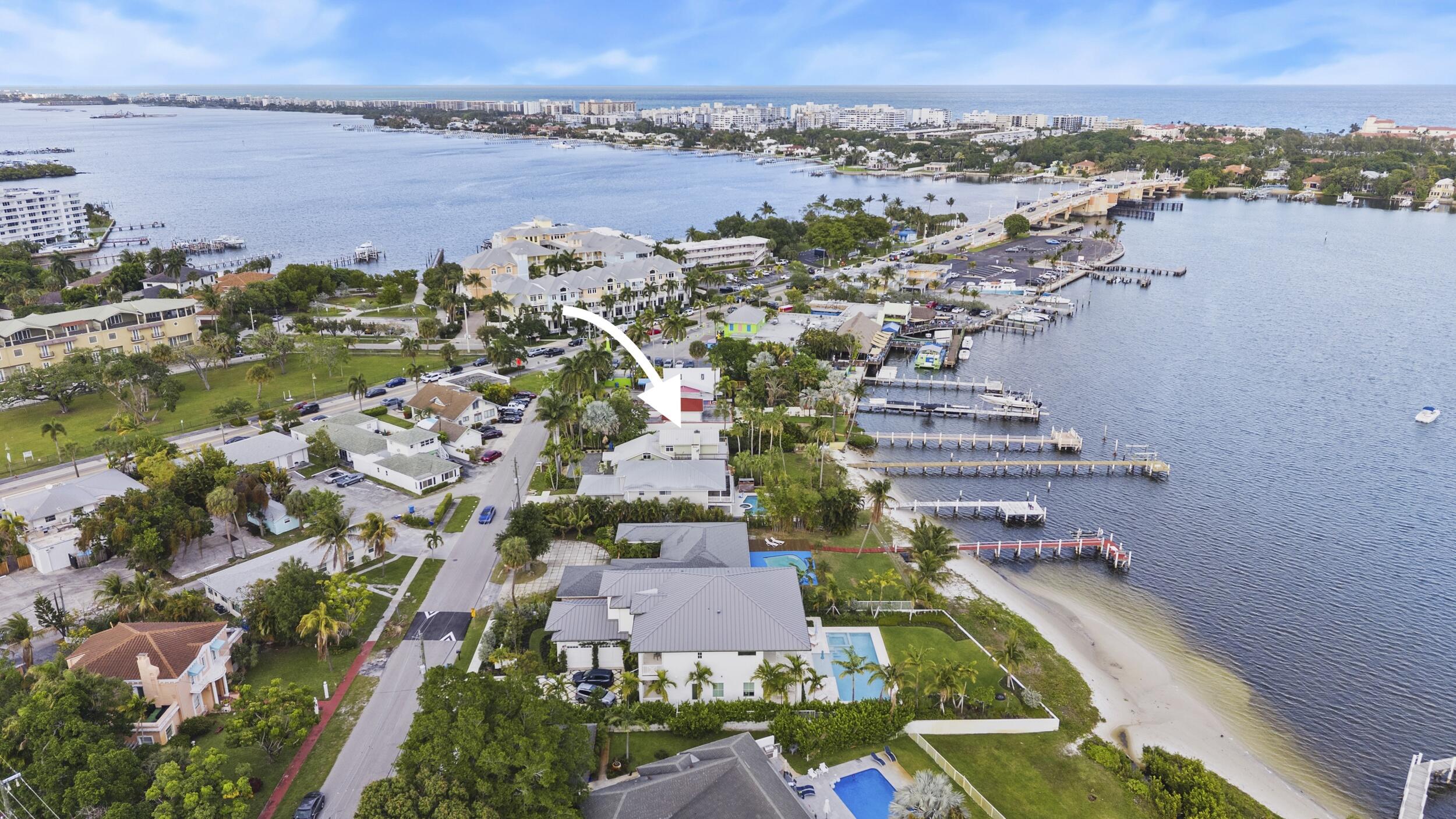 122 S Lake, Lantana FL 33462