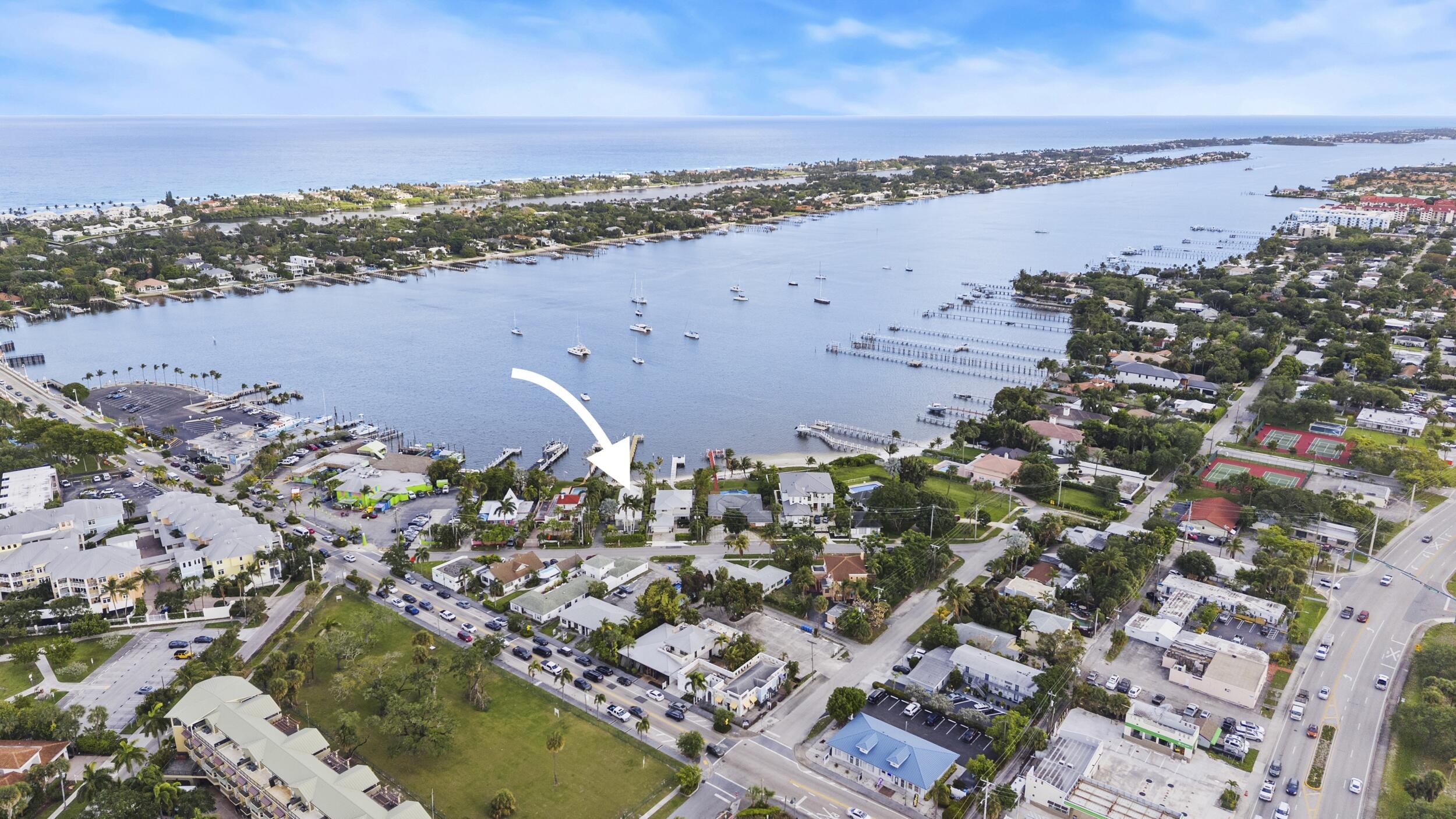 122 S Lake, Lantana FL 33462