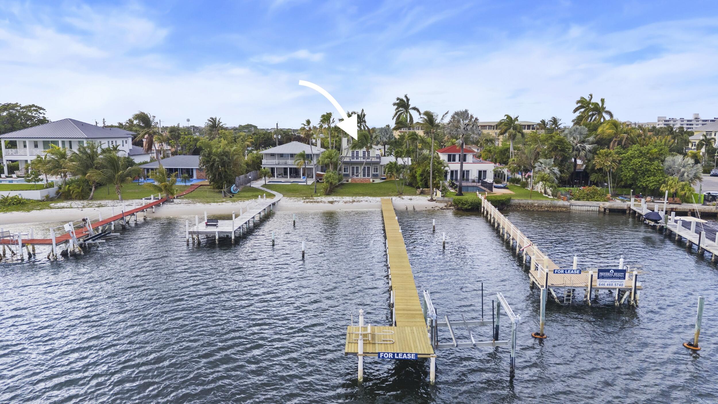 122 S Lake, Lantana FL 33462