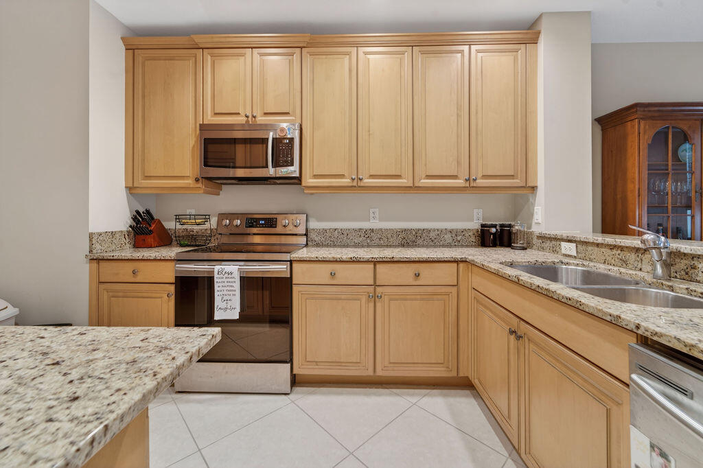 11860 Valencia Gardens, Palm Beach Gardens FL 33410