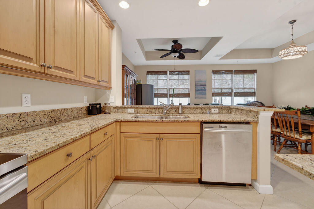 11860 Valencia Gardens, Palm Beach Gardens FL 33410