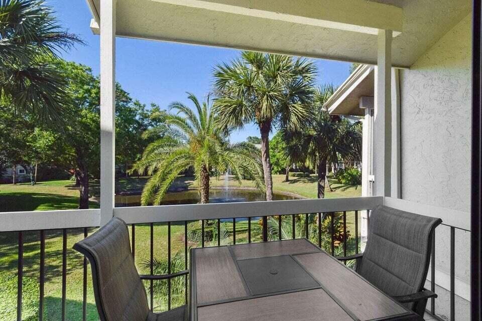 11863 Wimbledon #508, Wellington FL 33414