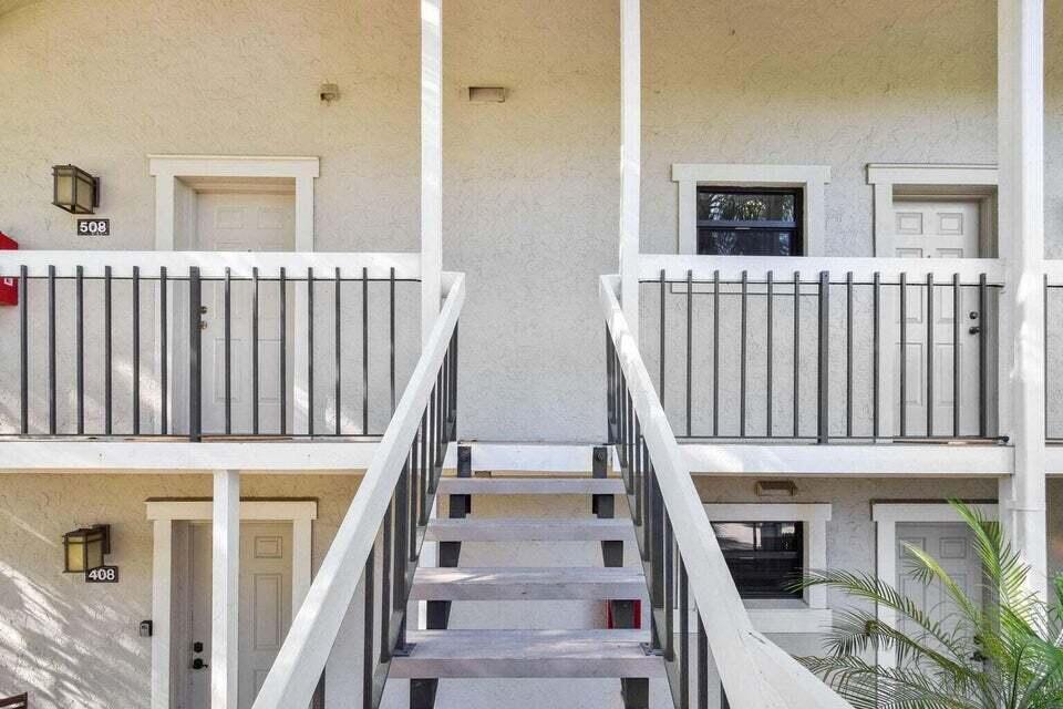 11863 Wimbledon #508, Wellington FL 33414