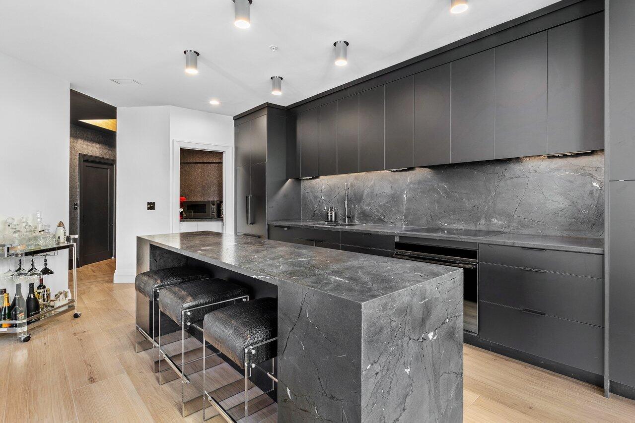 801 S Olive #427, West Palm Beach FL 33401