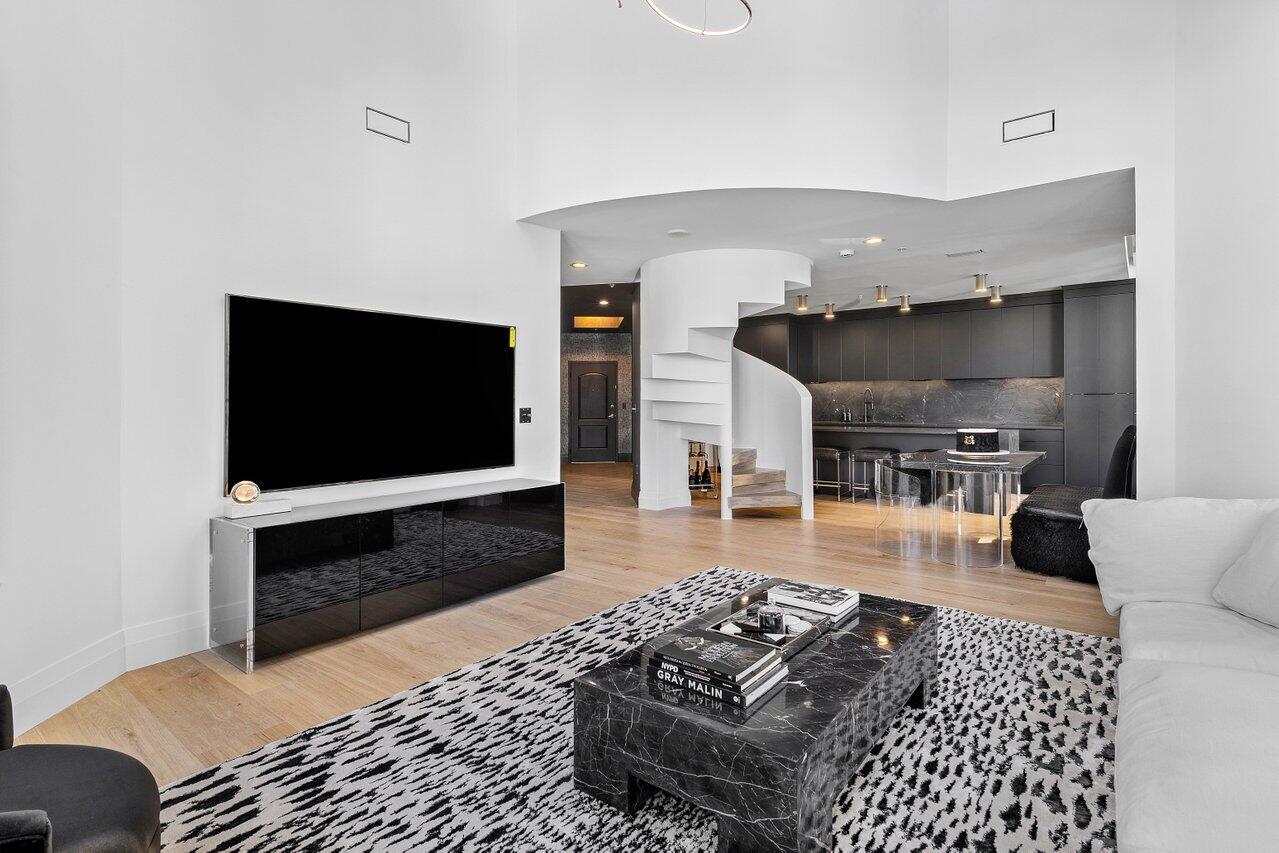 801 S Olive #427, West Palm Beach FL 33401