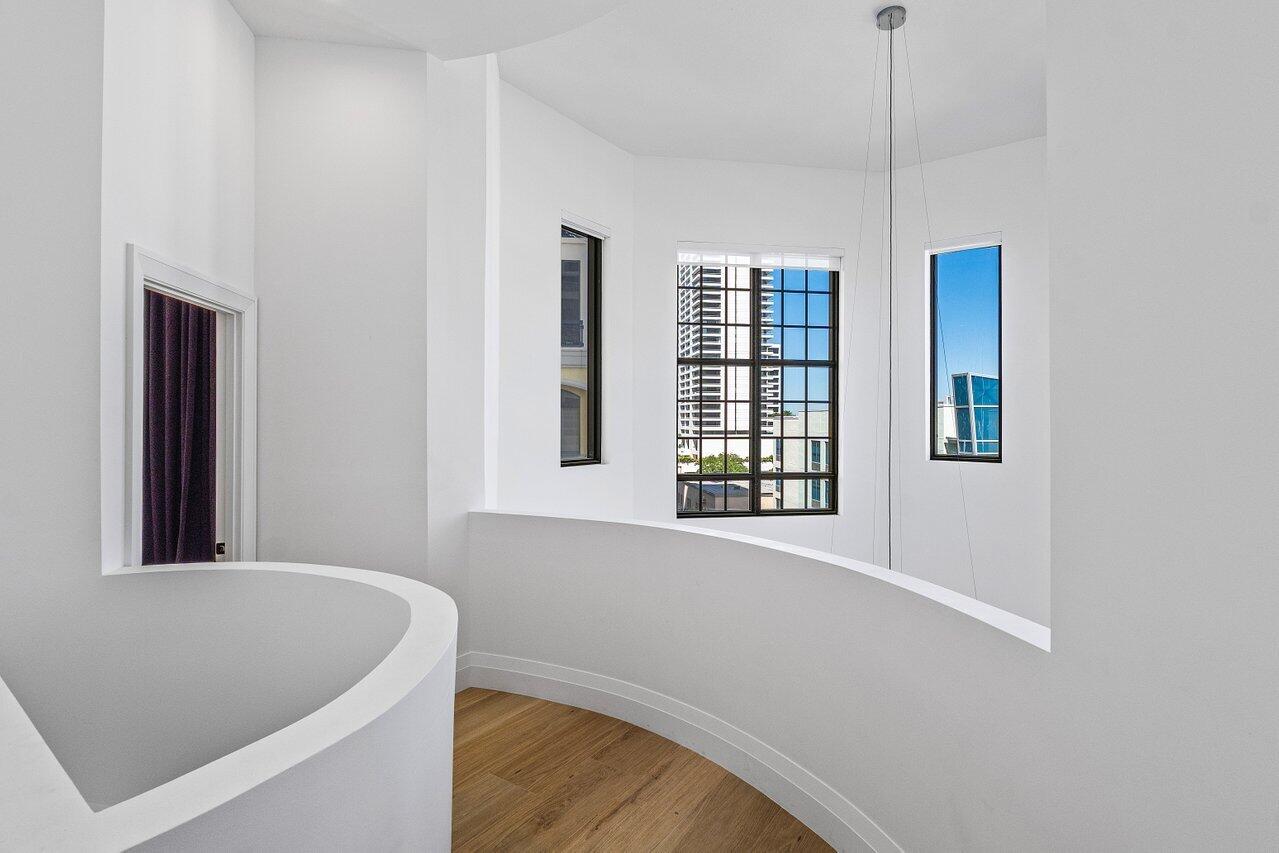 801 S Olive #427, West Palm Beach FL 33401