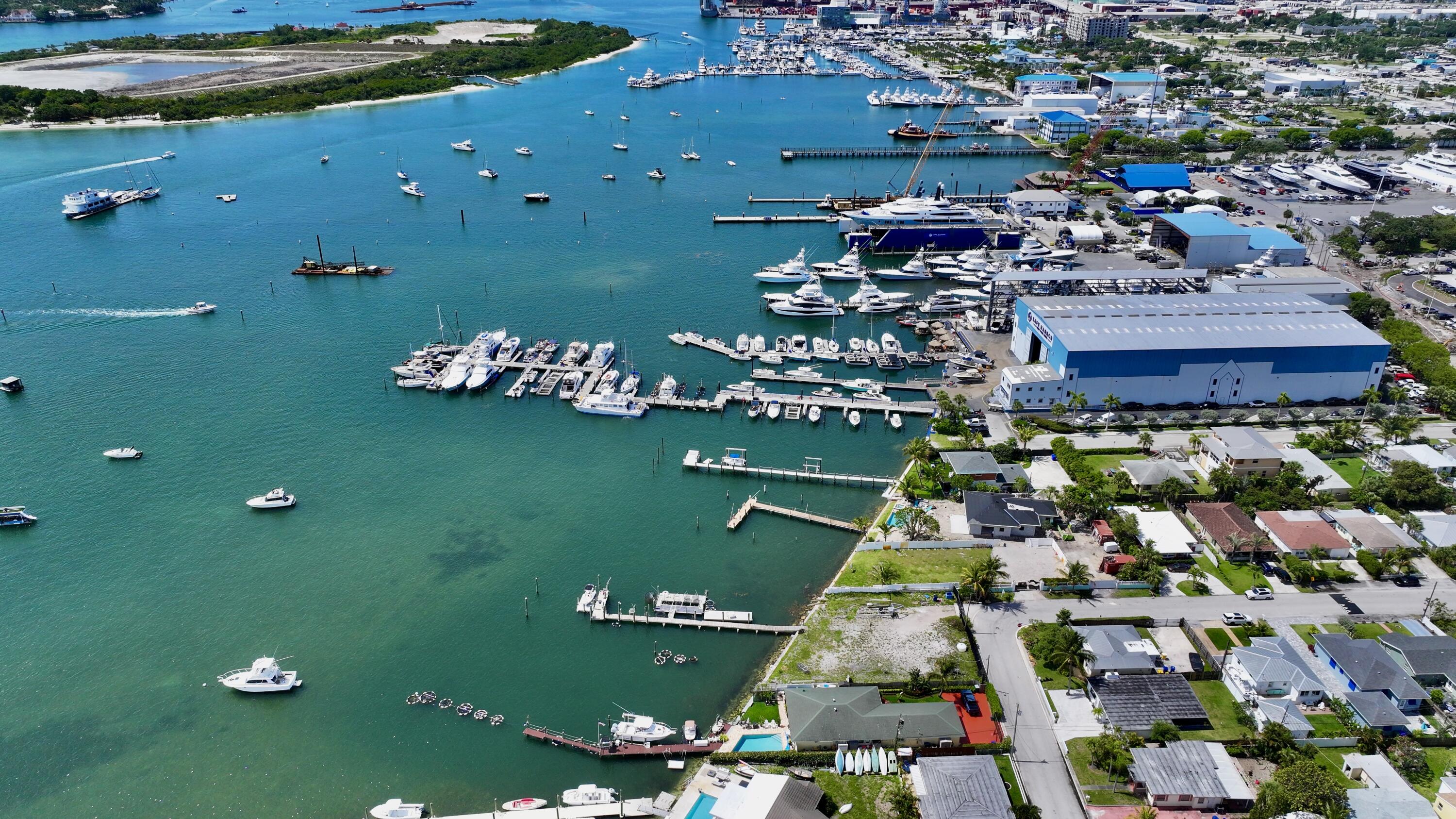 265 E 23rd Street, Riviera Beach FL 33404
