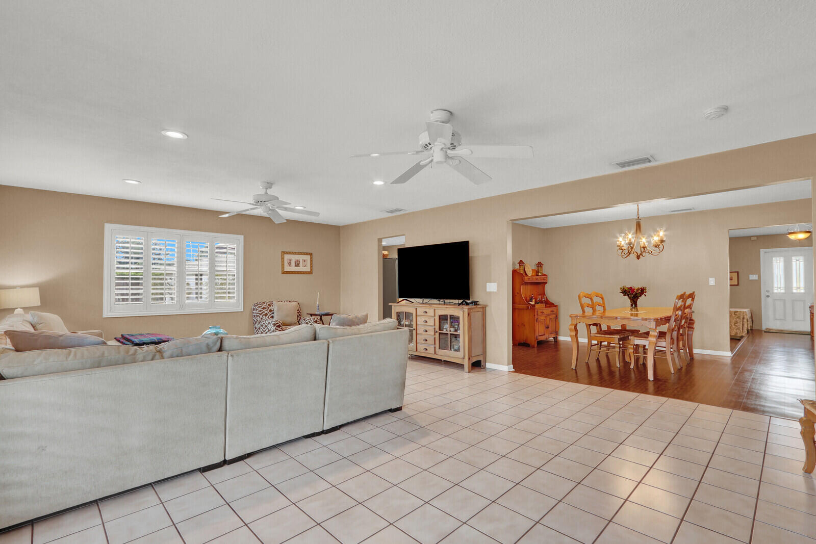 21946 White Pine, Boca Raton FL 33428