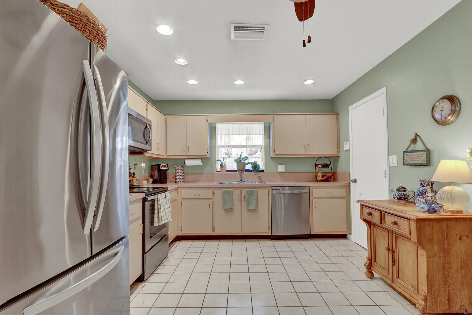 21946 White Pine, Boca Raton FL 33428