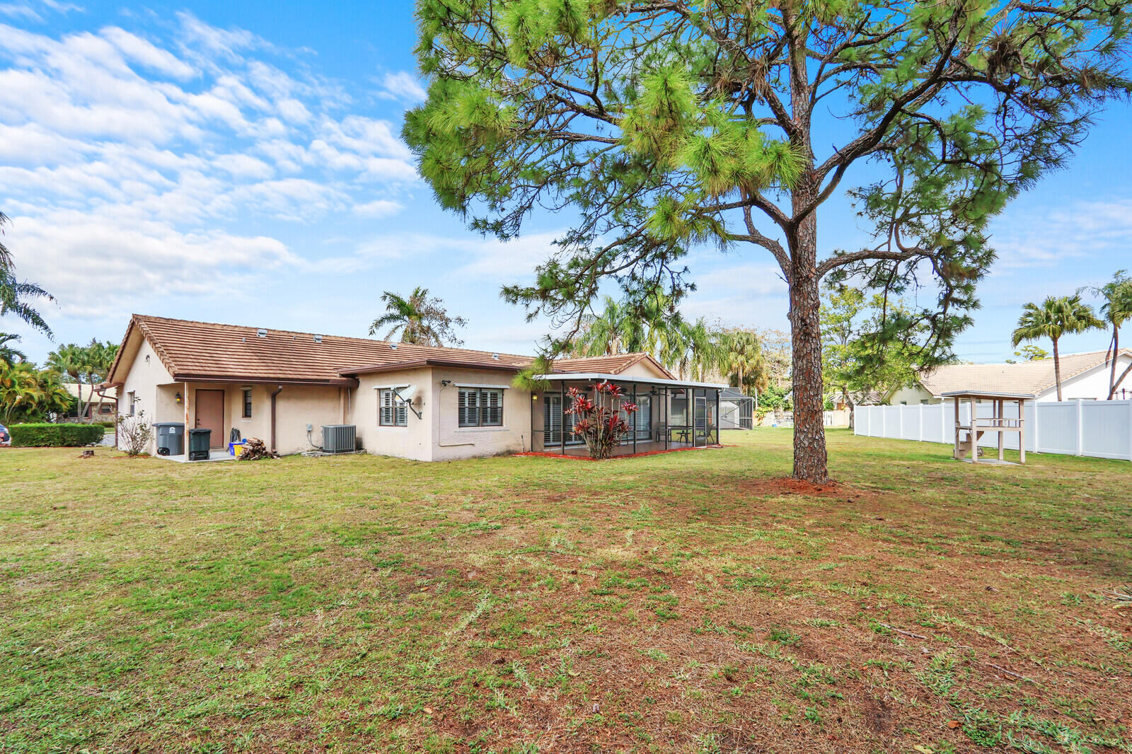 21946 White Pine, Boca Raton FL 33428