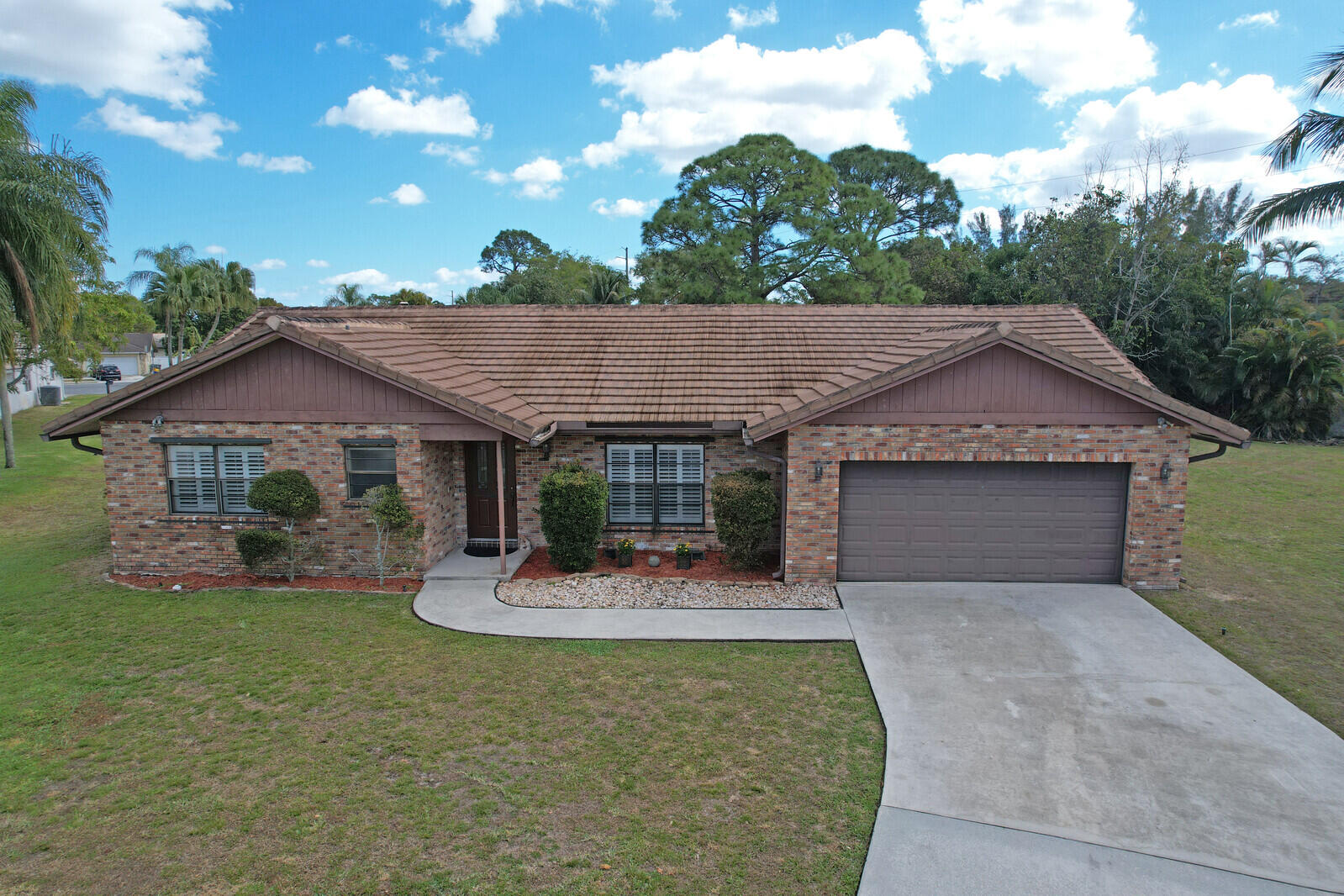 21946 White Pine, Boca Raton FL 33428