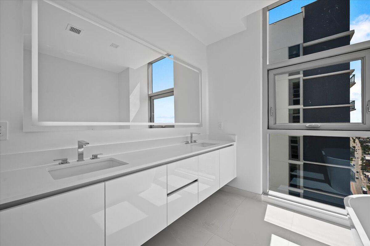 220 Lake Shore #2223, Lake Park FL 33403