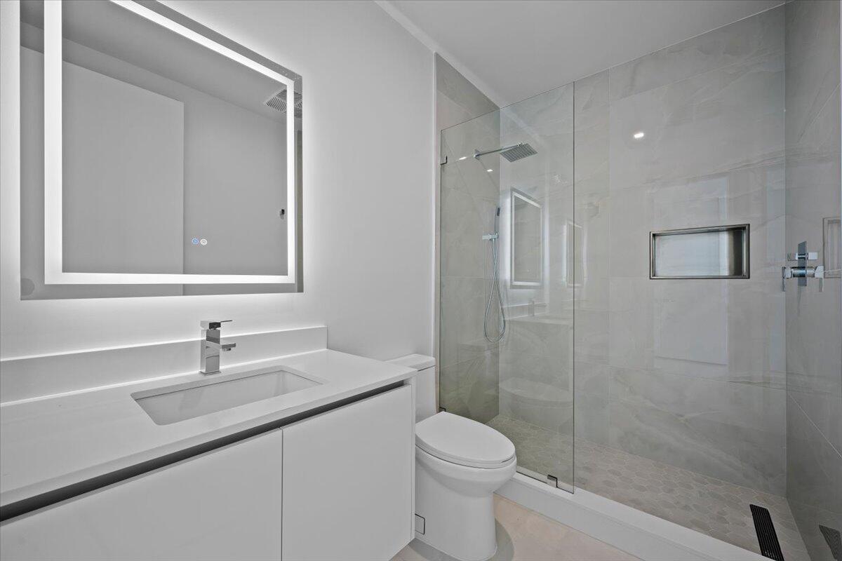 220 Lake Shore #2223, Lake Park FL 33403