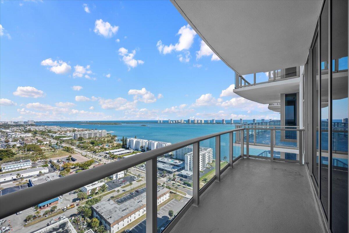 220 Lake Shore #2223, Lake Park FL 33403