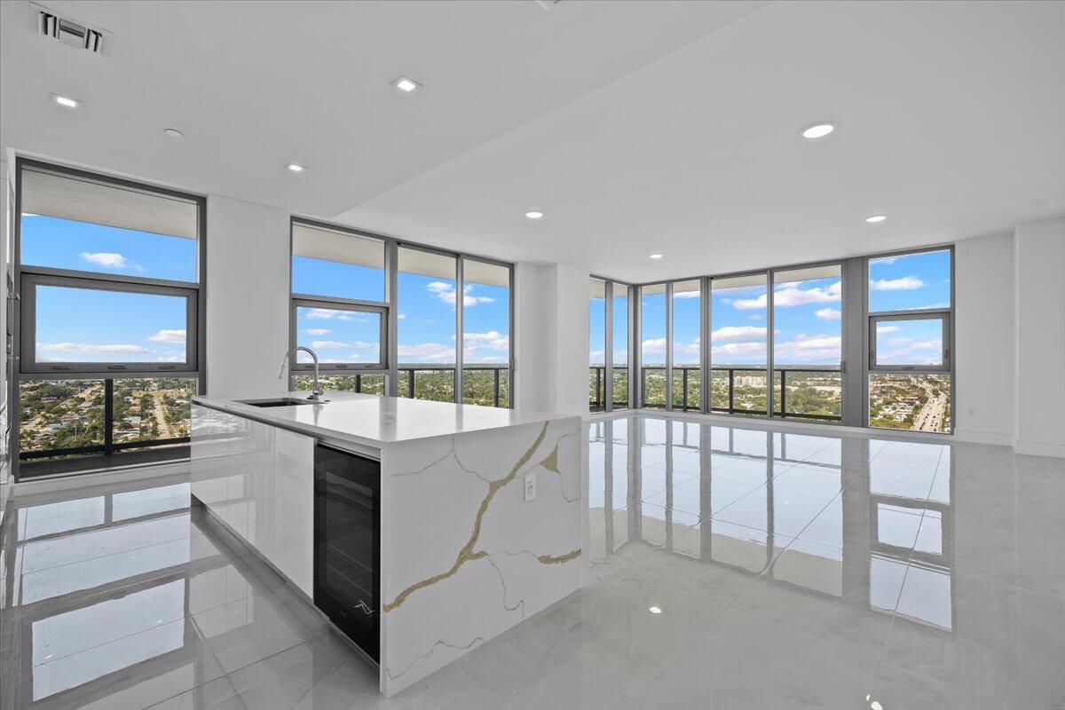 220 Lake Shore #2223, Lake Park FL 33403